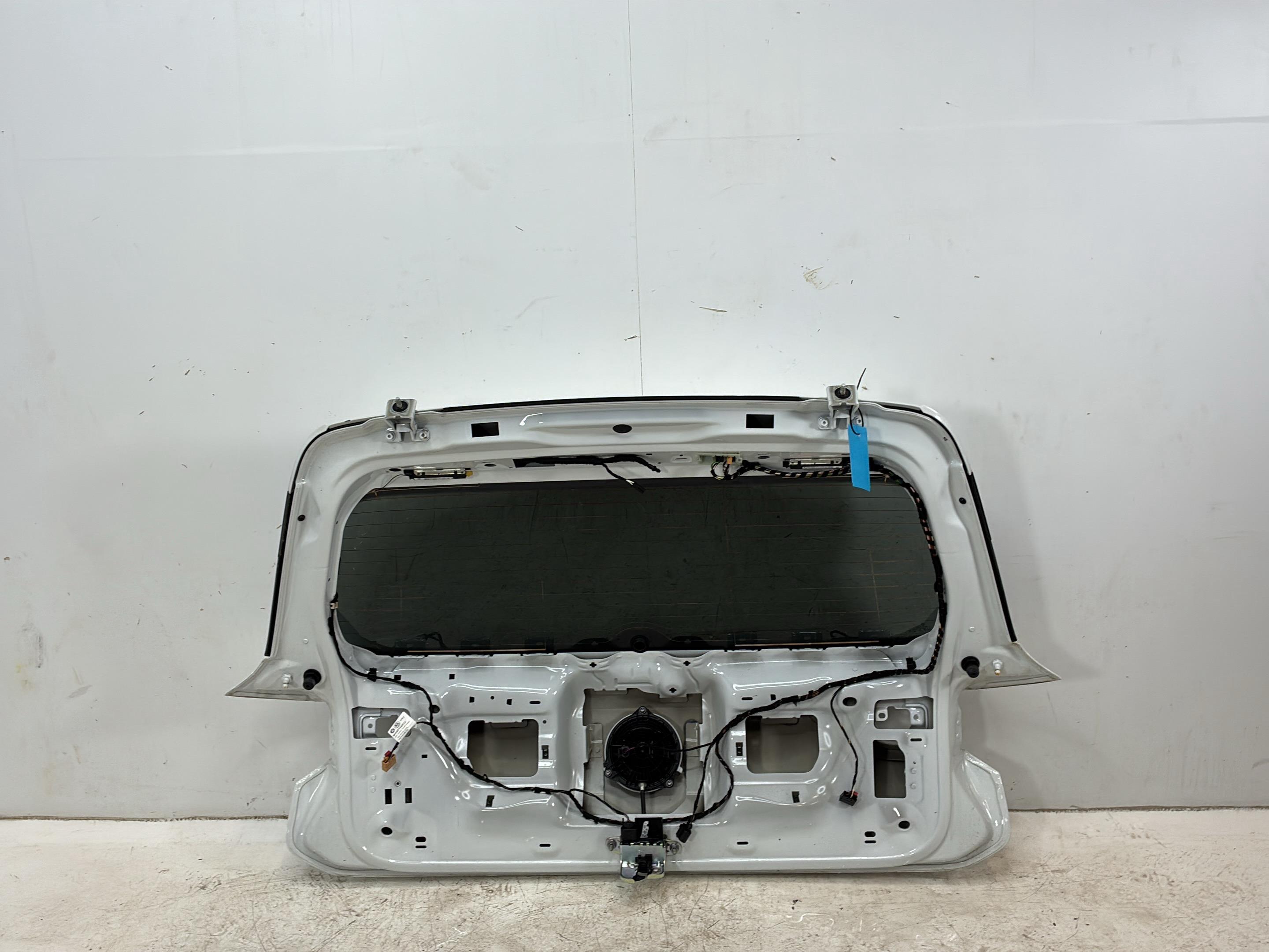 Tail gate VW Golf VIII (CD) 1.5 TSI  110 kW  150 PS (07.2019-> )