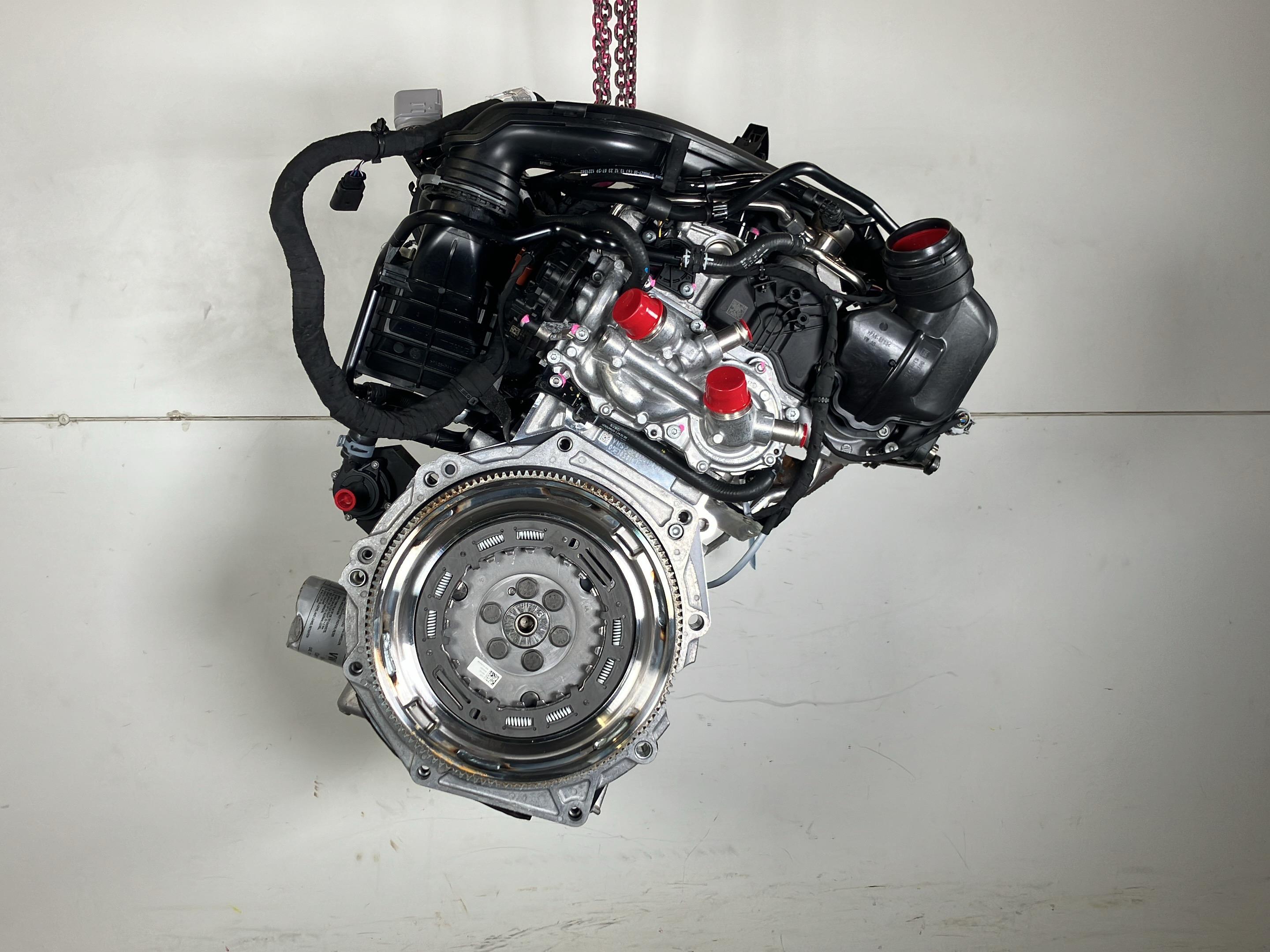 Motor fără accesorii VW Golf VIII Variant (CG) 1.5 eTSI  110 kW  150 PS (12.2020-> )