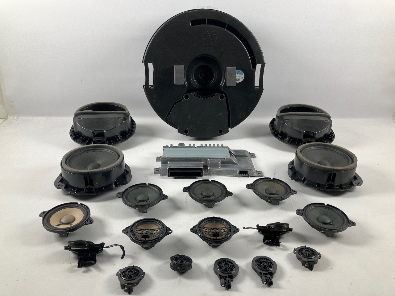 Système de haut-parleurs AUDI Q5 (FY) 40 TDI quattro  140 kW  190 PS (11.2018-> ) Système de haut-parleurs AUDI Q5 (FY) 40 TDI quattro  140 kW  190 PS (11.2018-> )