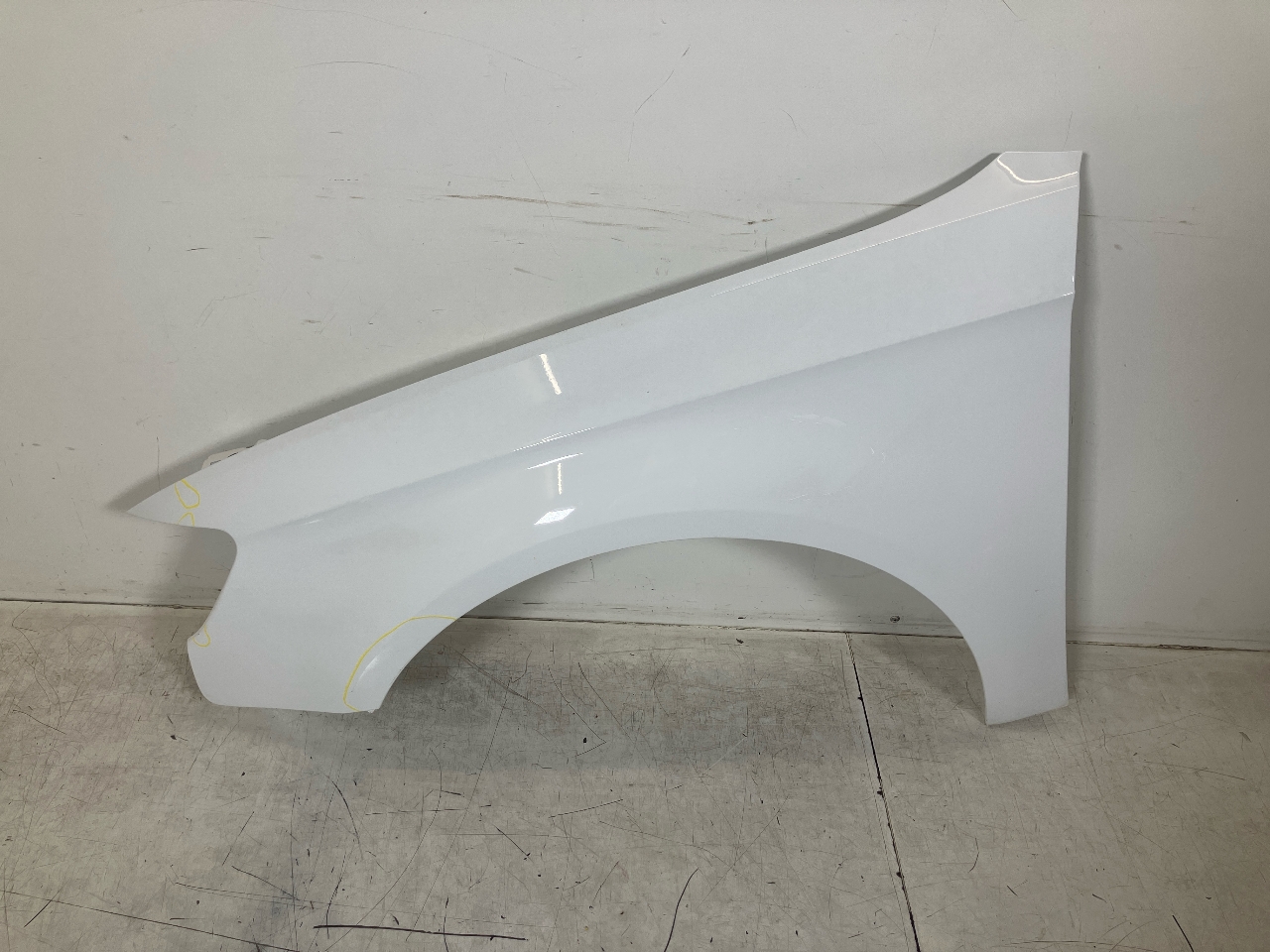 Kotflügel links vorne AUDI A3 Sportback (8V) 1.4 TFSI e-tron  110 kW  150 PS (05.2014-> ) Kotflügel links vorne AUDI A3 Sportback (8V) 1.4 TFSI e-tron  110 kW  150 PS (05.2014-> )