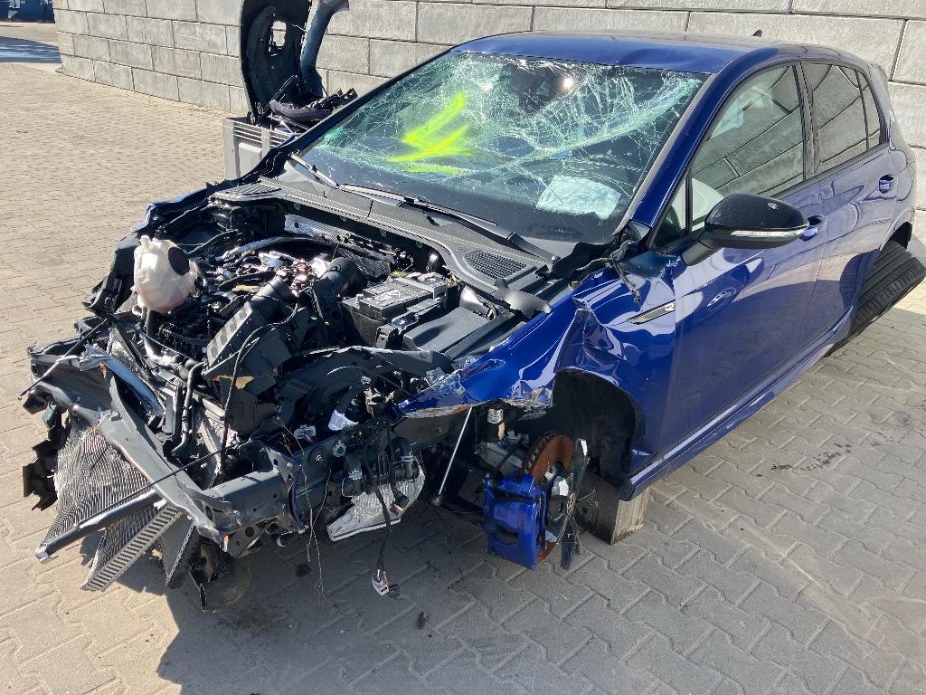 VW Golf VIII (CD) 2.0 TSI R 4motion