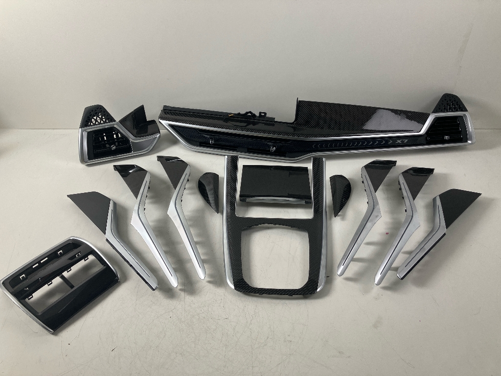 Interior trim set BMW X7 (G07) xDrive 40d Mild-Hybrid  259 kW  352 PS (07.2022-> ) Interior trim set BMW X7 (G07) xDrive 40d Mild-Hybrid  259 kW  352 PS (07.2022-> )