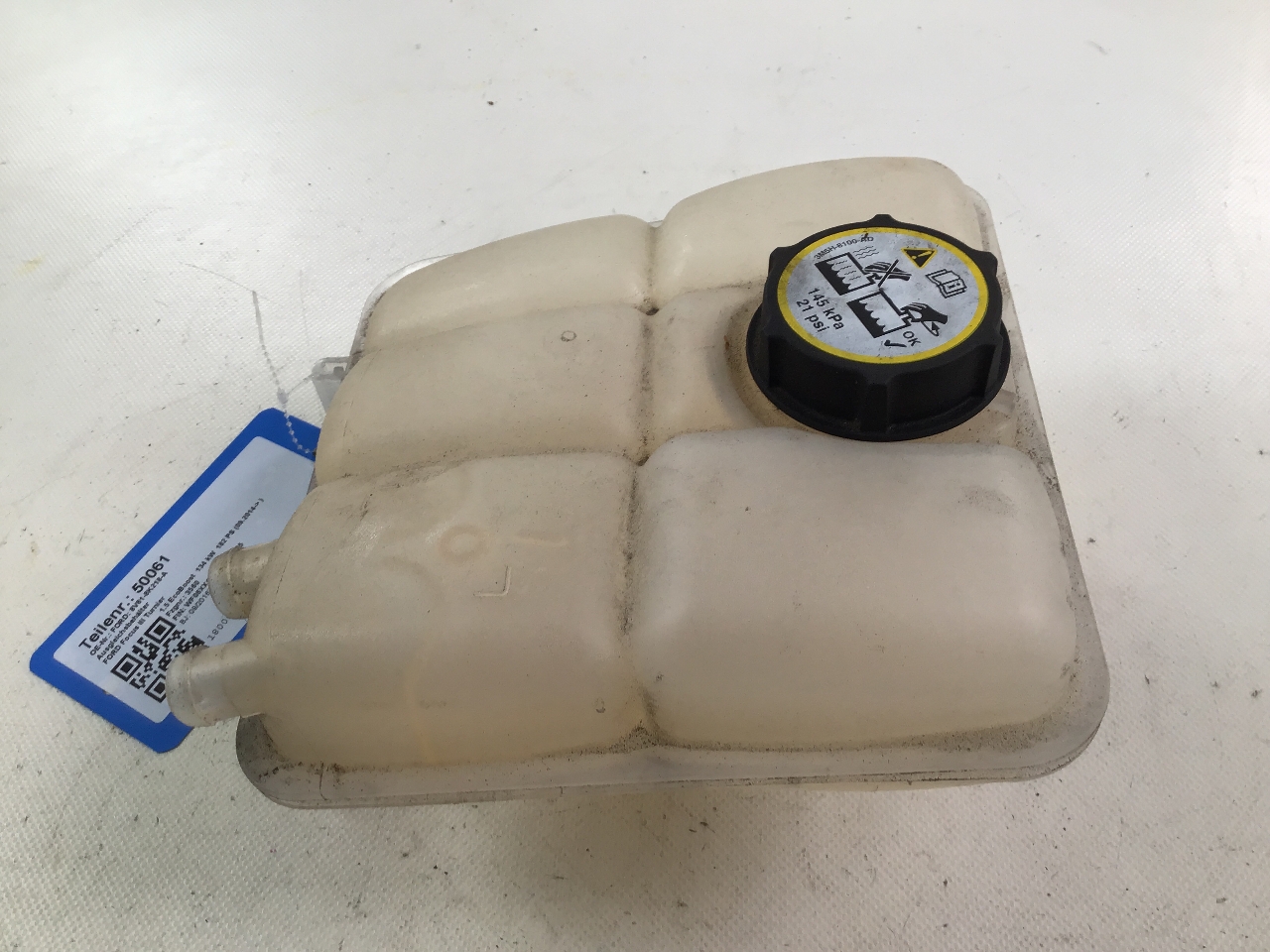 Ausgleichsbehälter FORD Focus III Turnier (DYB) 1.5 EcoBoost  134 kW  182 PS (09.2014-> ) Ausgleichsbehälter FORD Focus III Turnier (DYB) 1.5 EcoBoost  134 kW  182 PS (09.2014-> )