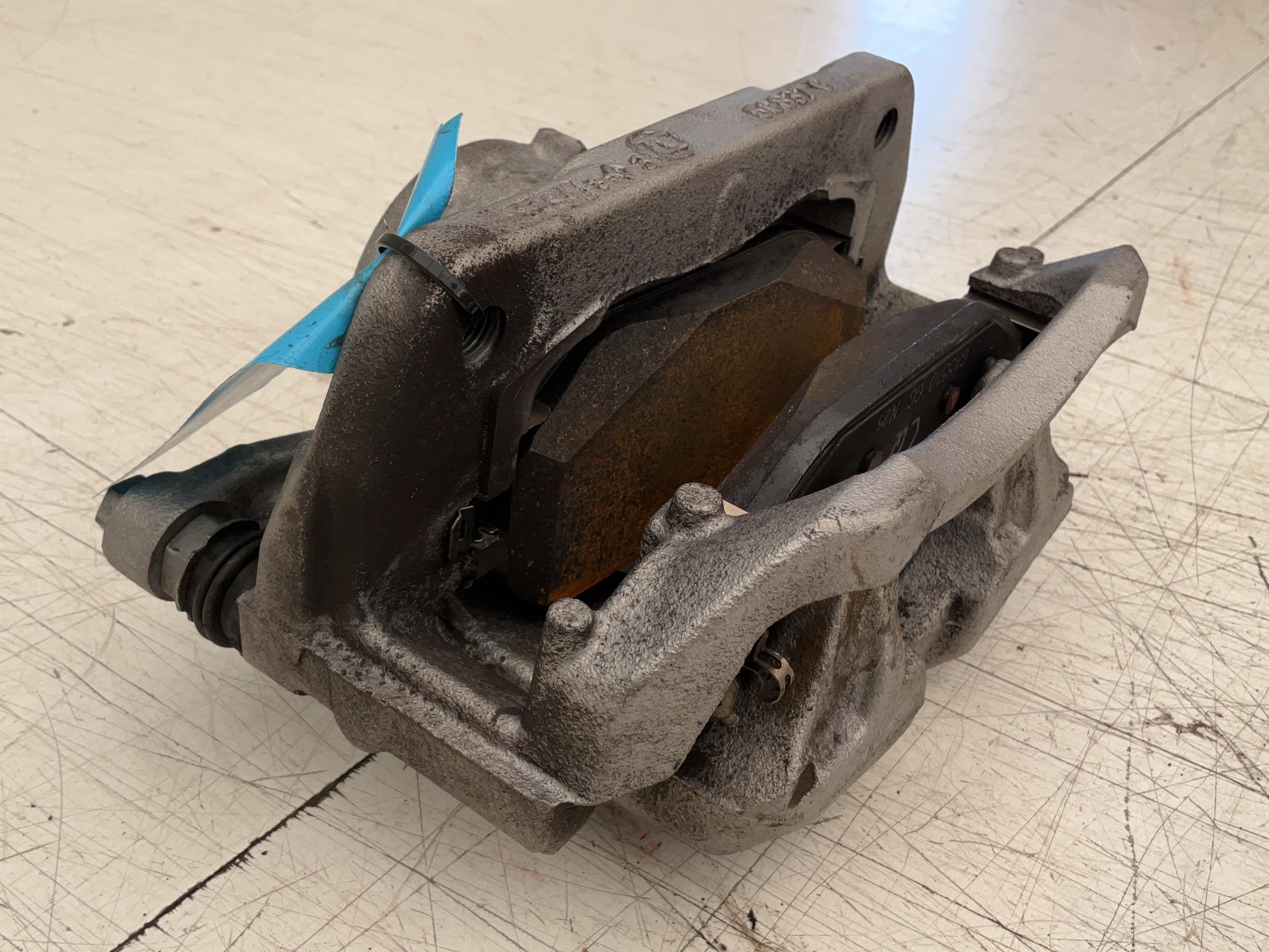 Brake caliper right front PEUGEOT 3008 II (MC, MR, MJ, M4) 1.2 Hybrid 136  100 kW  136 PS (05.2023-> )