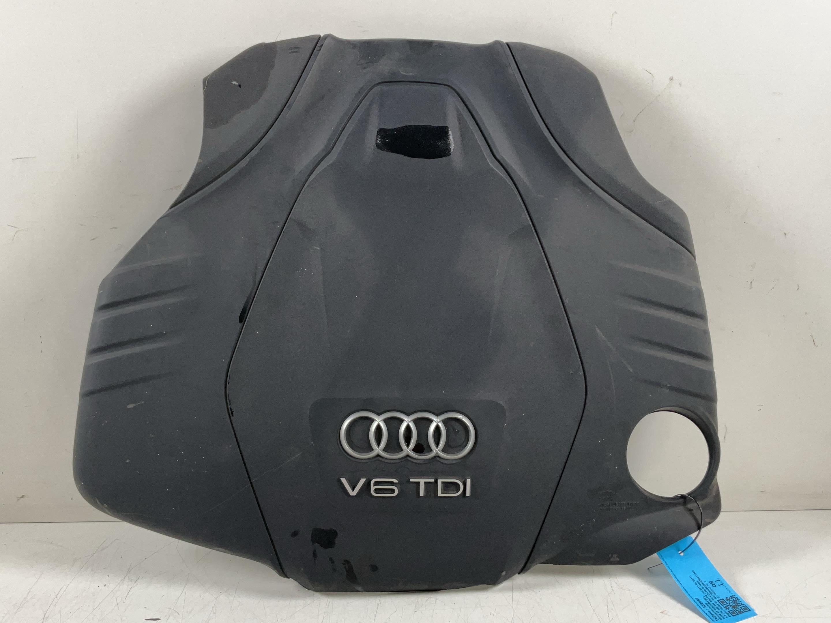 Capacul motorului AUDI A5 Cabriolet (8F) 3.0 TDI  150 kW  204 PS (10.2011-01.2017)