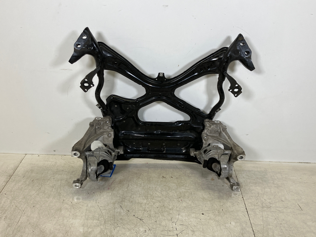 Vorderachsträger AUDI A4 (8W, B9) 35 TFSI Mild Hybrid  110 kW  150 PS (12.2018-> ) Vorderachsträger AUDI A4 (8W, B9) 35 TFSI Mild Hybrid  110 kW  150 PS (12.2018-> )