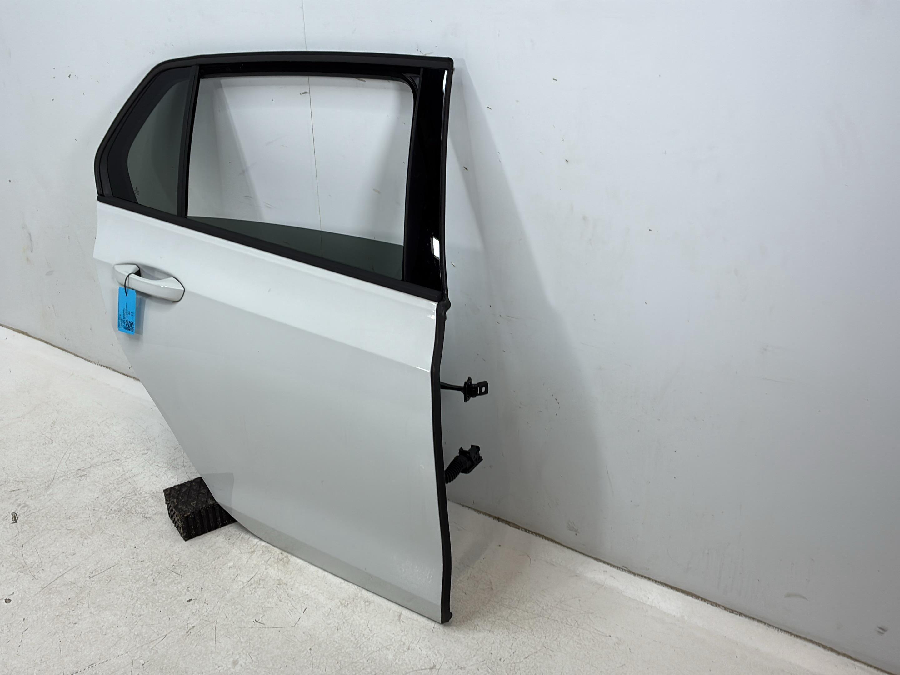 Tür rechts hinten VW Golf VIII (CD) 1.5 TSI  110 kW  150 PS (07.2019-> )