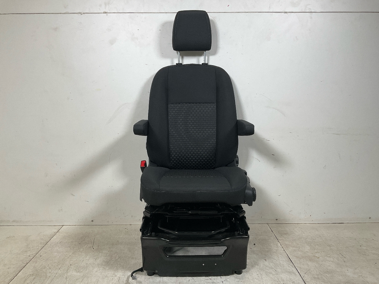 Seat left front FORD Transit V363 Pritsche/Fahrgestell (FED, FFD) 2.0 TDCi  125 kW  170 PS (03.2016-> )