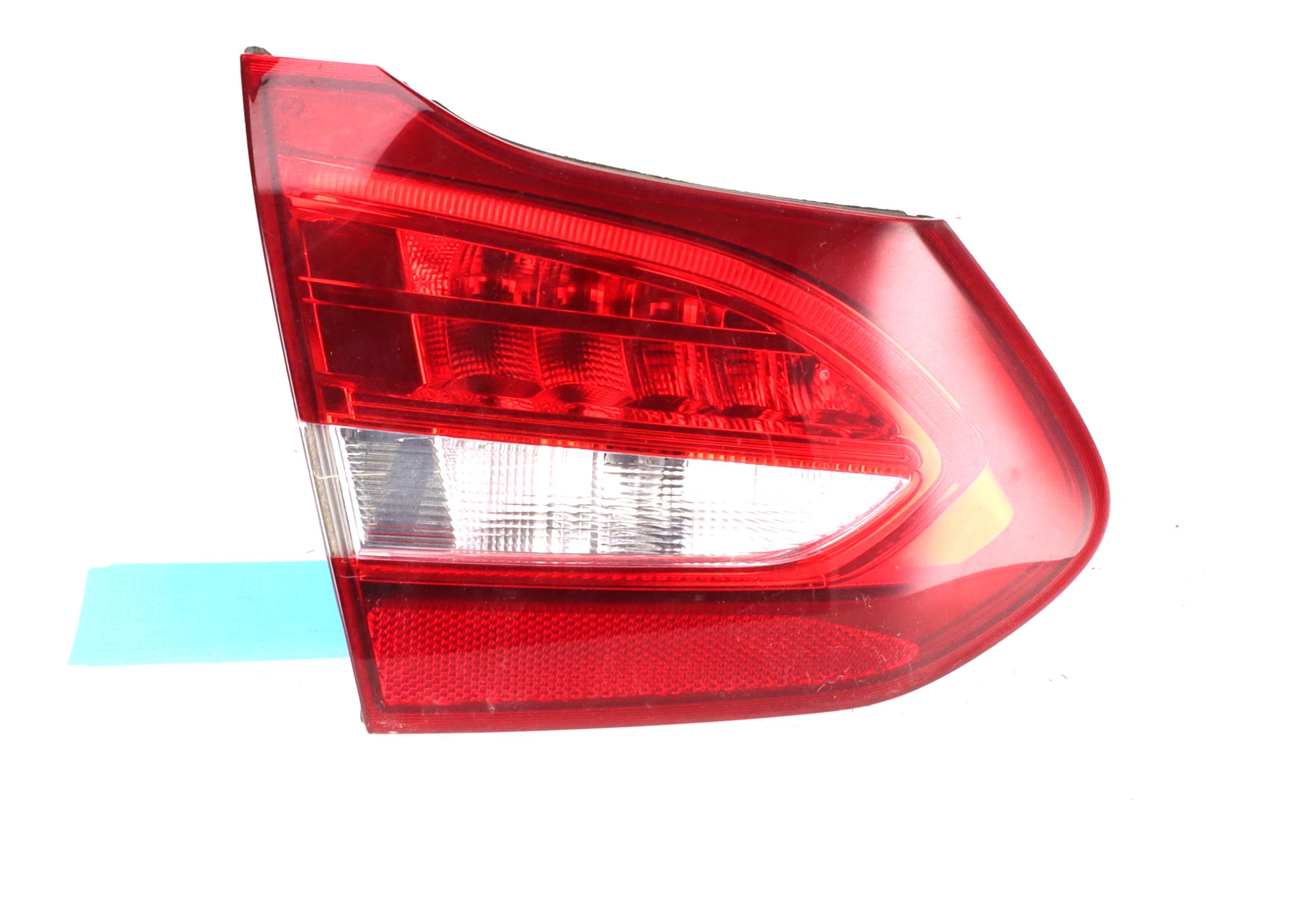 Lampă spate interior stânga MERCEDES-BENZ C-Klasse (W205) C 200 BLUETEC  100 kW  136 PS (05.2014-05.2018)