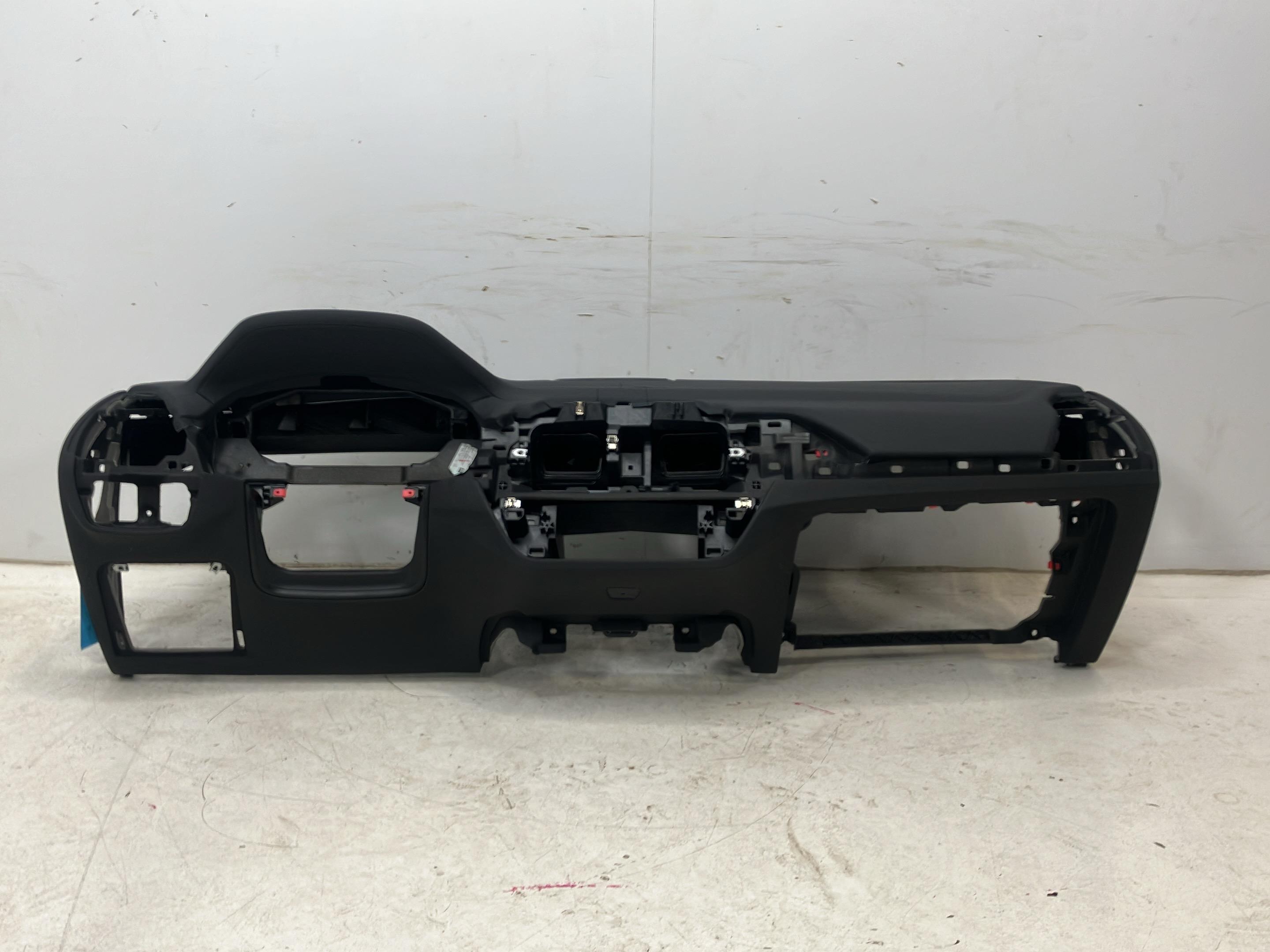 Car dashboard BMW X3 (G01, F97) xDrive 30i  183 kW  249 PS (08.2017-> )