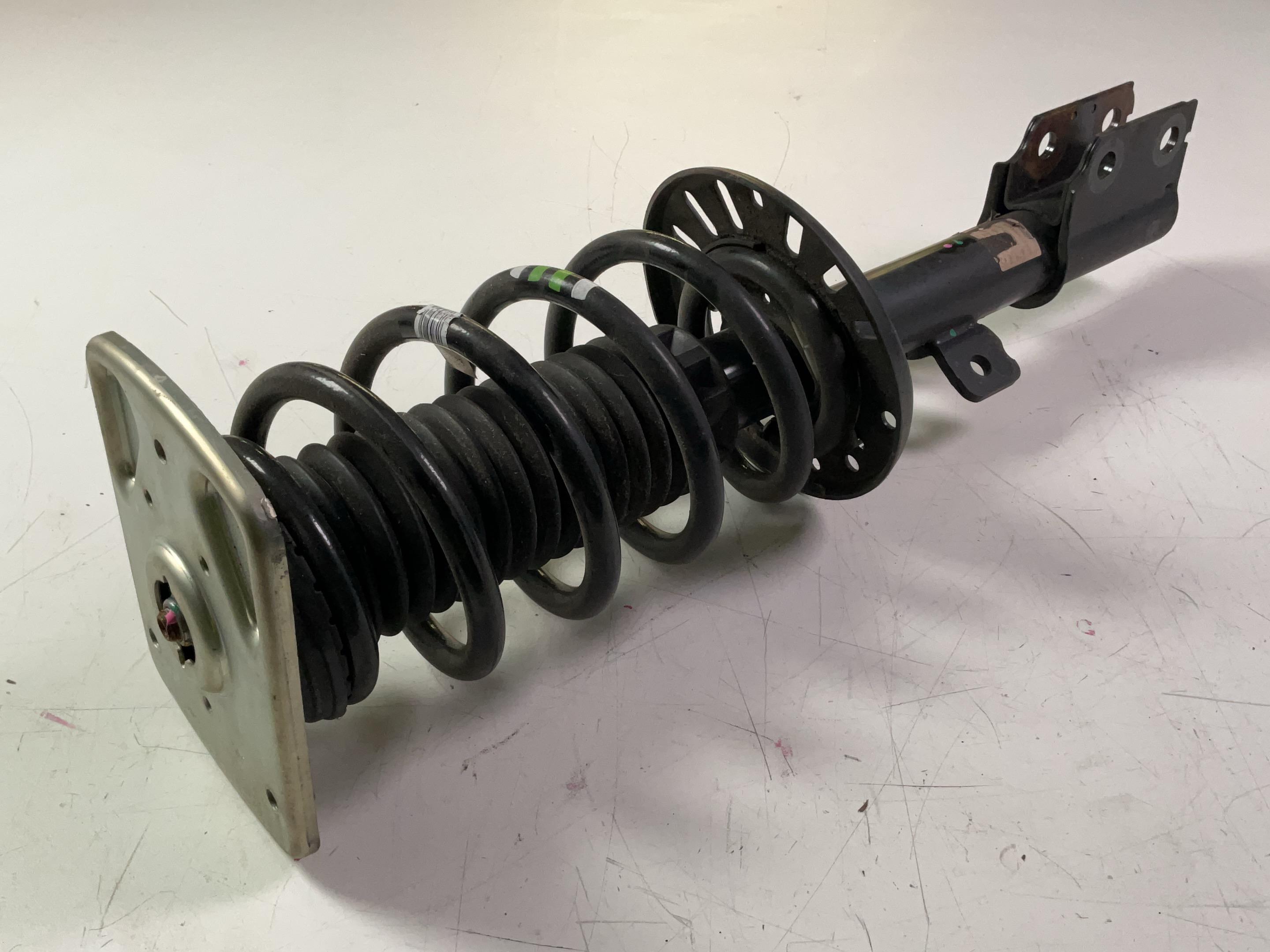 Suspension strut right front OPEL Vivaro C Kasten (K0) Vivaro-e HYDROGEN  100 kW  136 PS (10.2024-> )