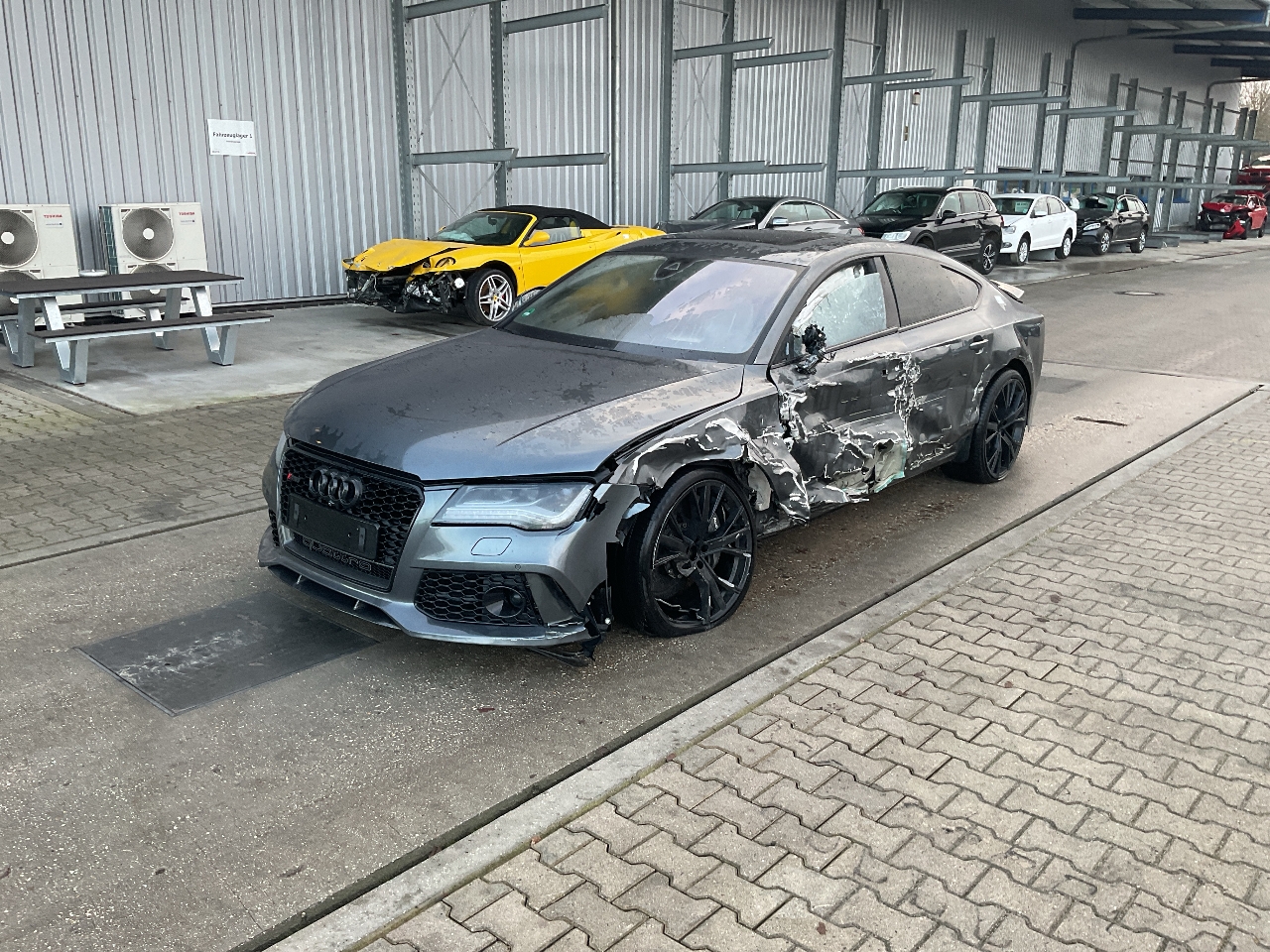 AUDI