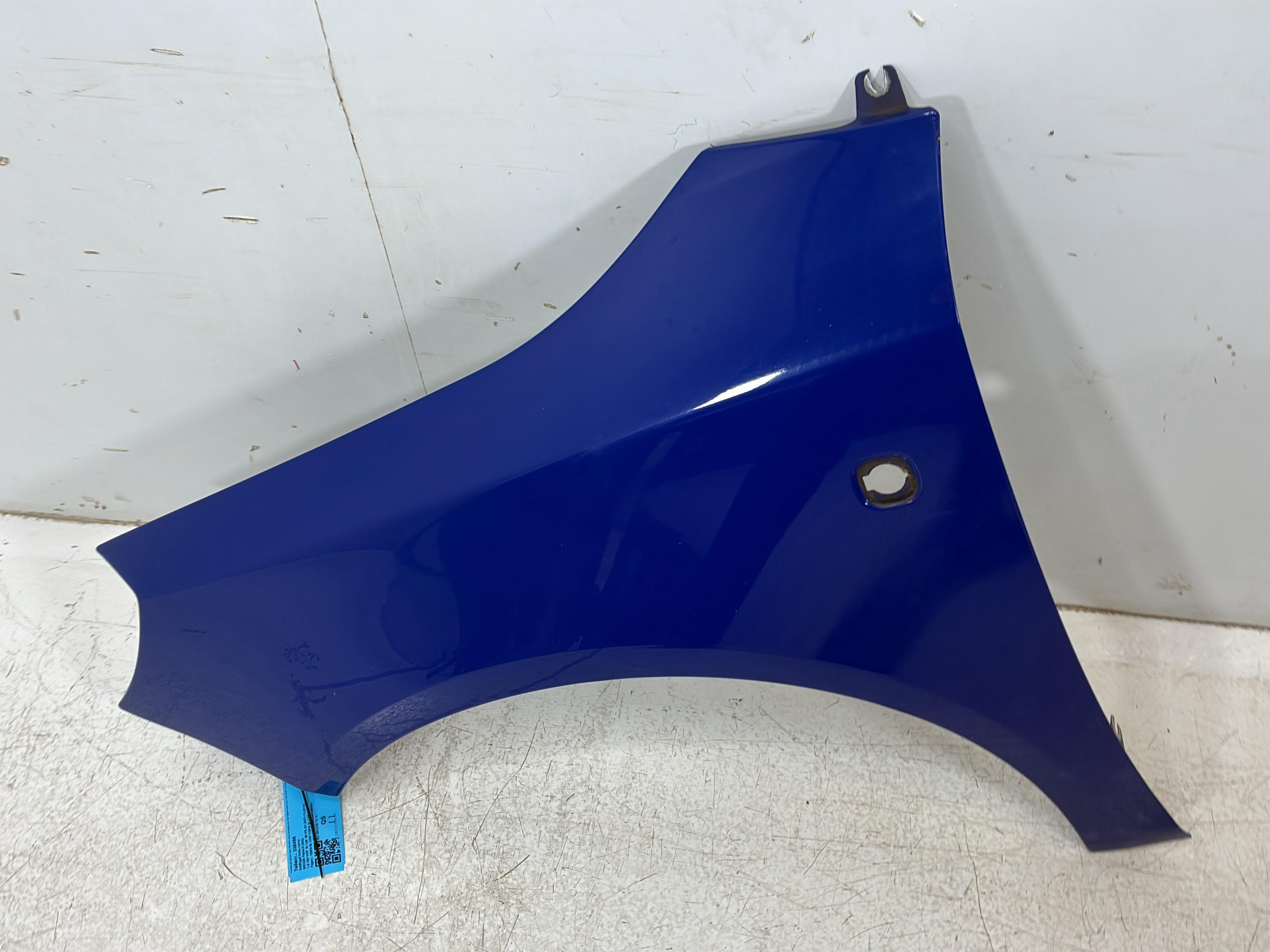 Aile avant gauche SKODA Fabia II (542) 1.2 12V HTP  51 kW  69 PS (01.2007-12.2014)