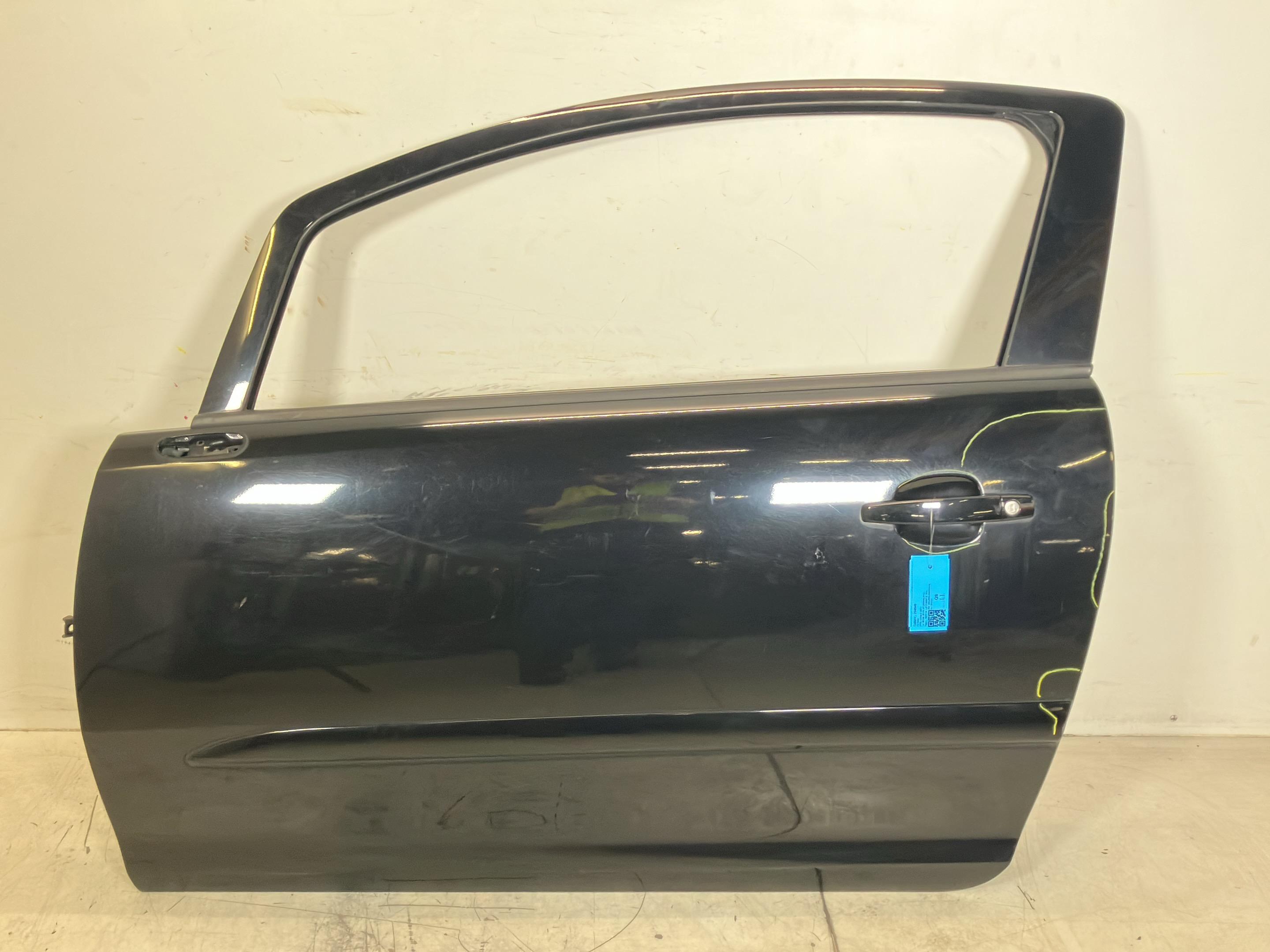 drzwi lewy OPEL Corsa D (S07) 1.4  66 kW  90 PS (07.2006-08.2014)