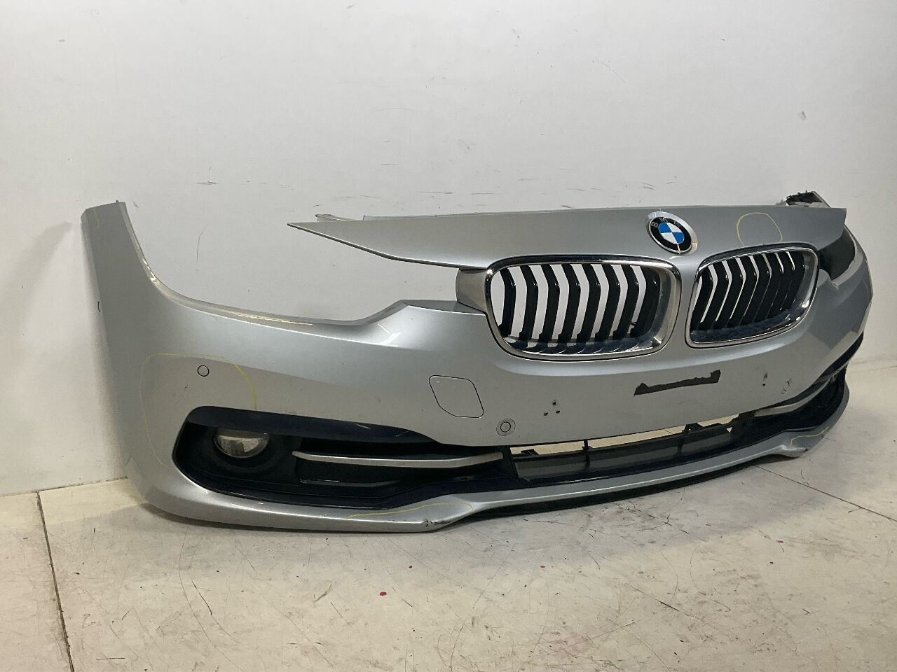 Bumper voor BMW 3er Touring (F31) 320d xDrive  140 kW  190 PS (07.2015-> )