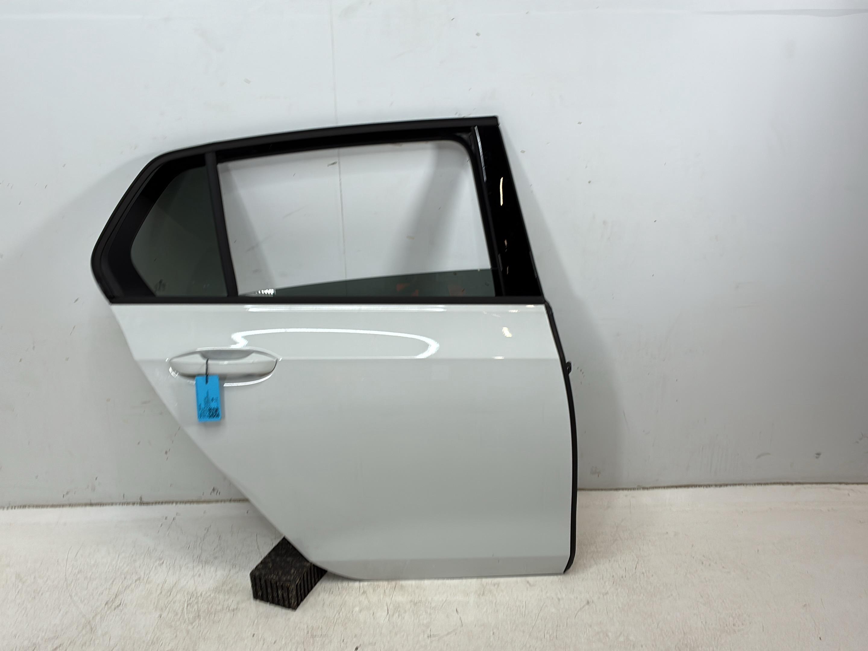 Portier rechtsachter VW Golf VIII (CD) 1.5 TSI  110 kW  150 PS (07.2019-> )