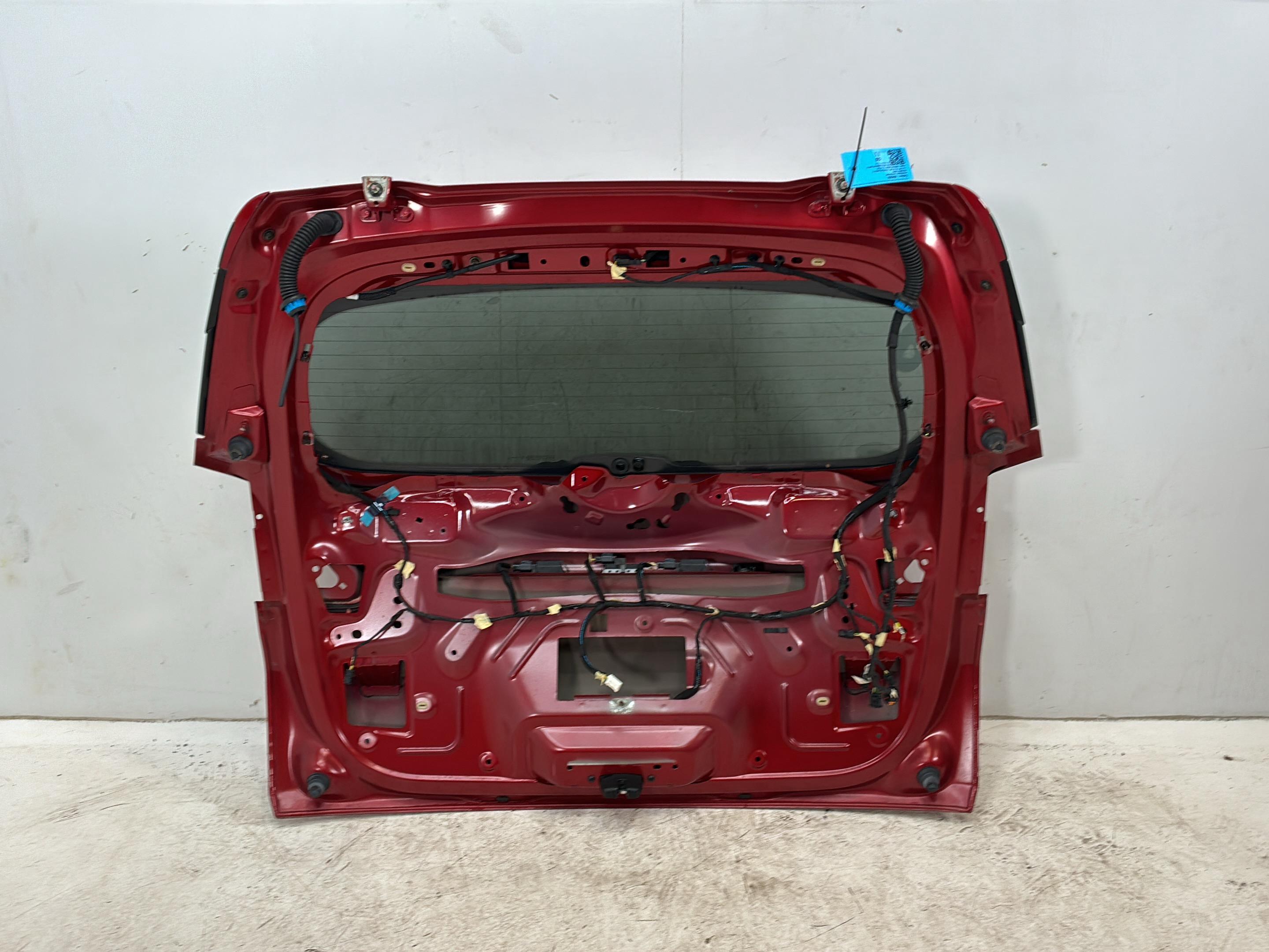 Hayon / couvercle de coffre PEUGEOT 2008 I 1.2 THP 110  81 kW  110 PS (01.2015-> )