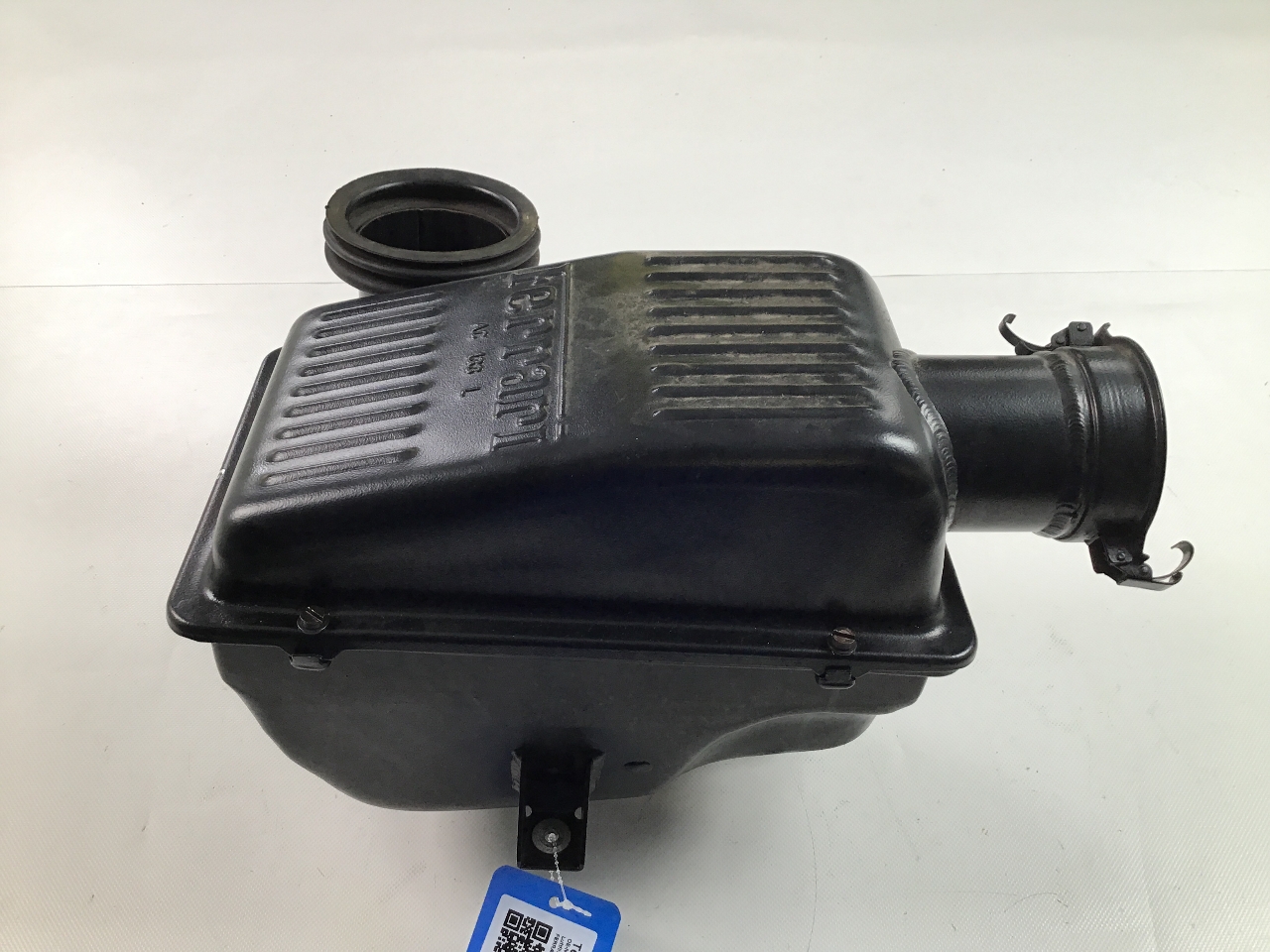 Luftfiltergehäuse FERRARI Maranello 5.5  357 kW  486 PS (04.1996-12.2001) Luftfiltergehäuse FERRARI Maranello 5.5  357 kW  486 PS (04.1996-12.2001)