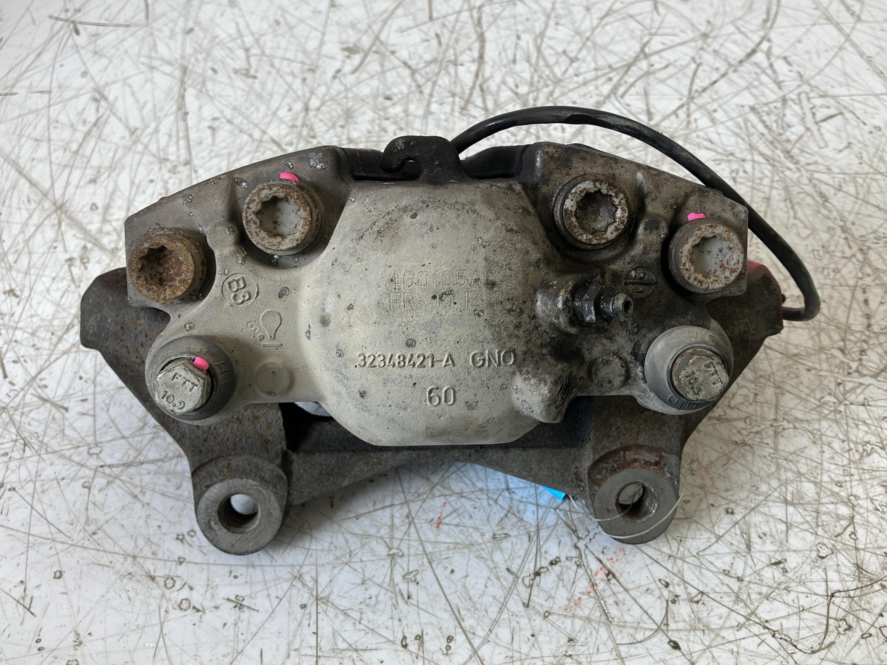 Bremssattel links vorne AUDI A7 Sportback (4G) 3.0 TDI quattro  180 kW  245 PS (10.2010-06.2016)