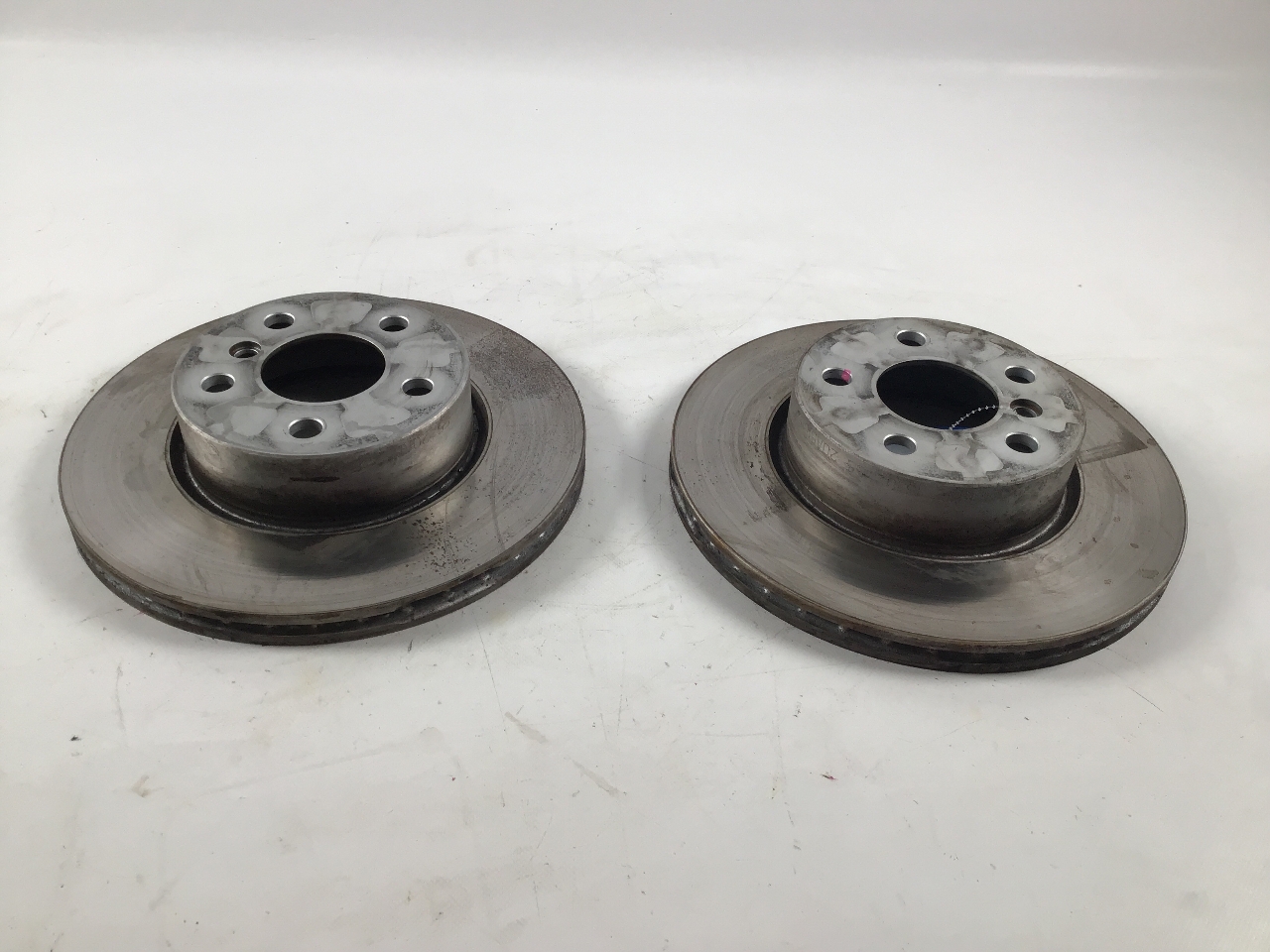 Bremsscheiben Set vorne BMW 3er Touring (G21, G81) 316d  90 kW  122 PS (11.2020-> ) Bremsscheiben Set vorne BMW 3er Touring (G21, G81) 316d  90 kW  122 PS (11.2020-> )