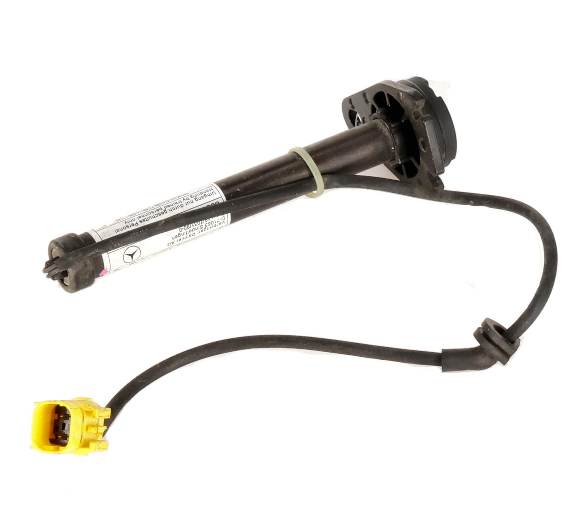 Actuator capotă stânga MERCEDES-BENZ C-Klasse (W205) C 200 BLUETEC  100 kW  136 PS (05.2014-05.2018)