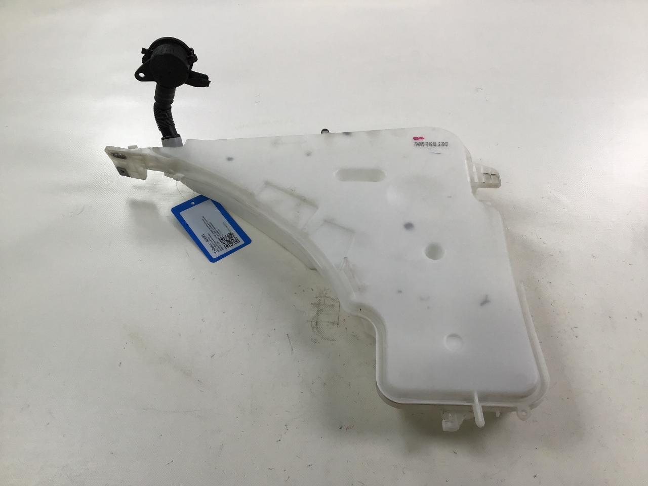 Behälter Scheibenwaschanlage BMW 1er (F20) M 135i  240 kW  326 PS (03.2015-> )