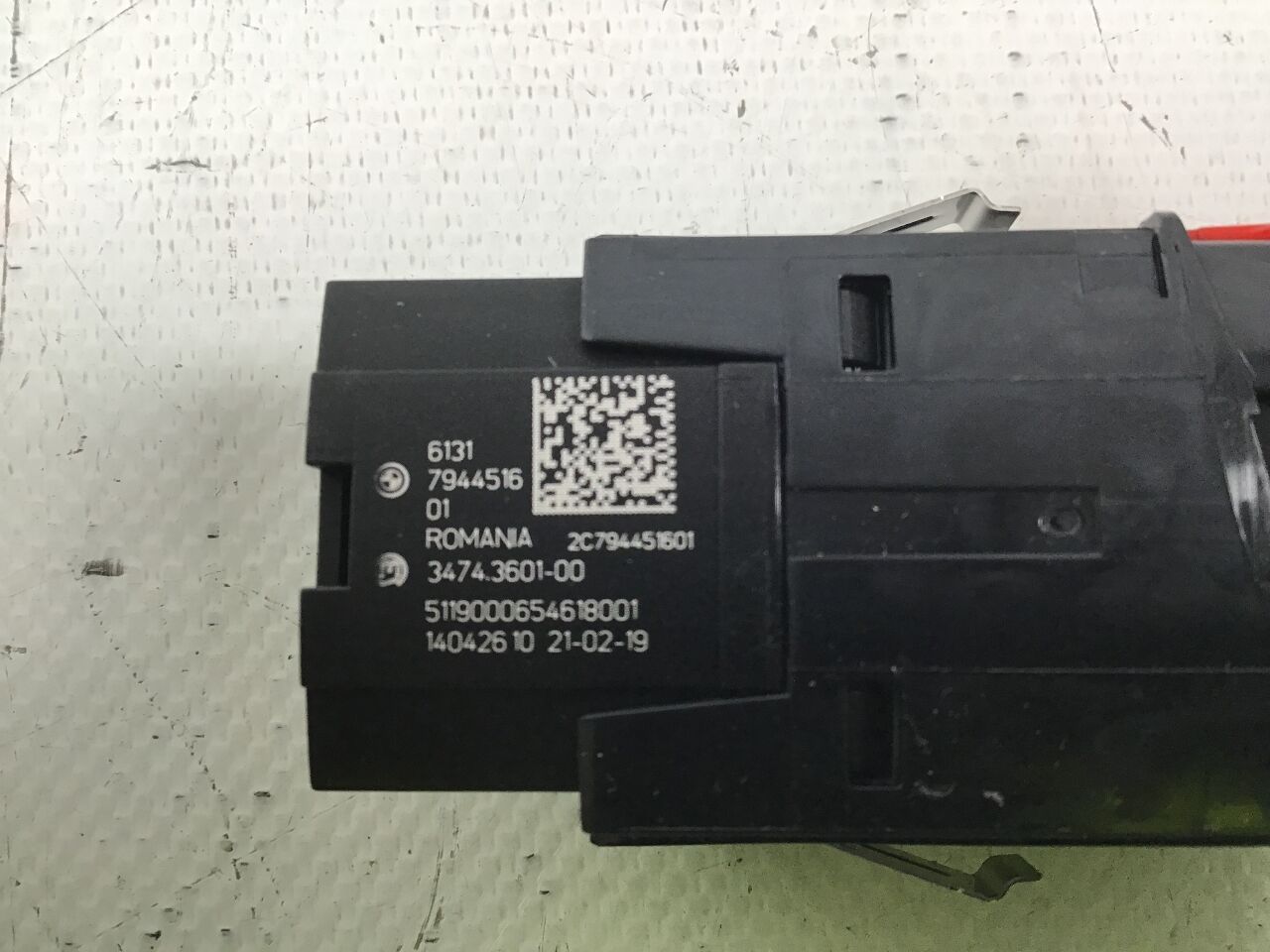Switch for hazard light TOYOTA Supra (DB) 3.0 GR  250 kW  340 PS (03.2019-> )