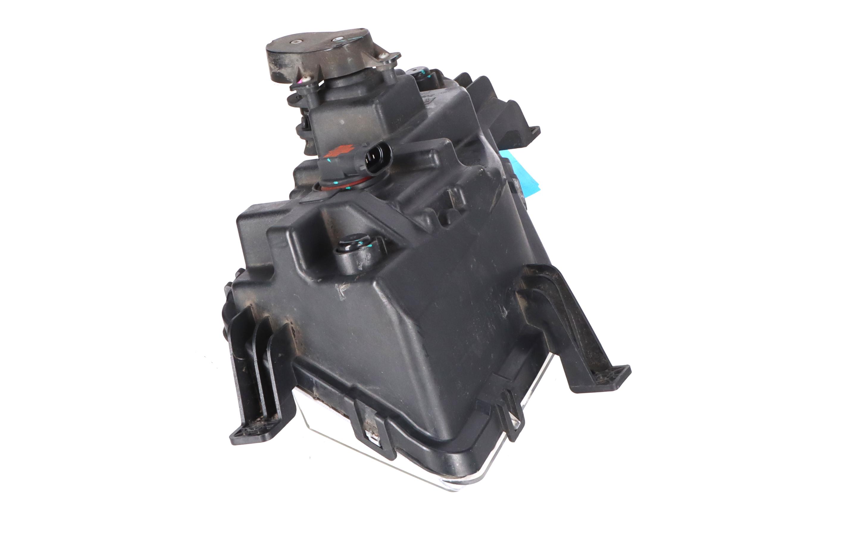 Faruri de ceață față dreapta față MAXUS Deliver 9 Kasten 2.0 D  109 kW  148 PS (01.2022-> )