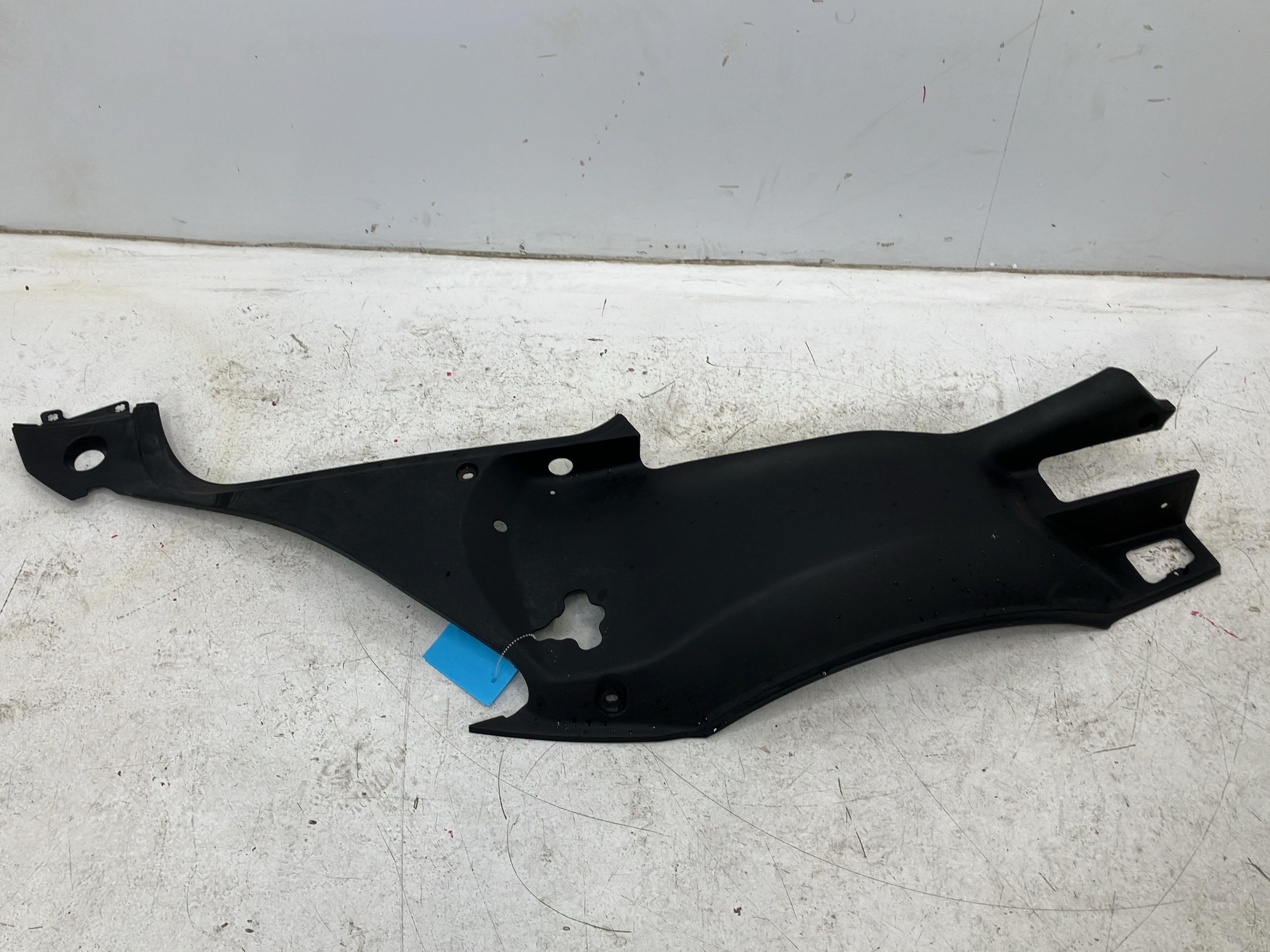 Blende Kotflügel links vorne AUDI R8 Spyder (4S) 5.2 FSI quattro  397 kW  540 PS (05.2016-> )