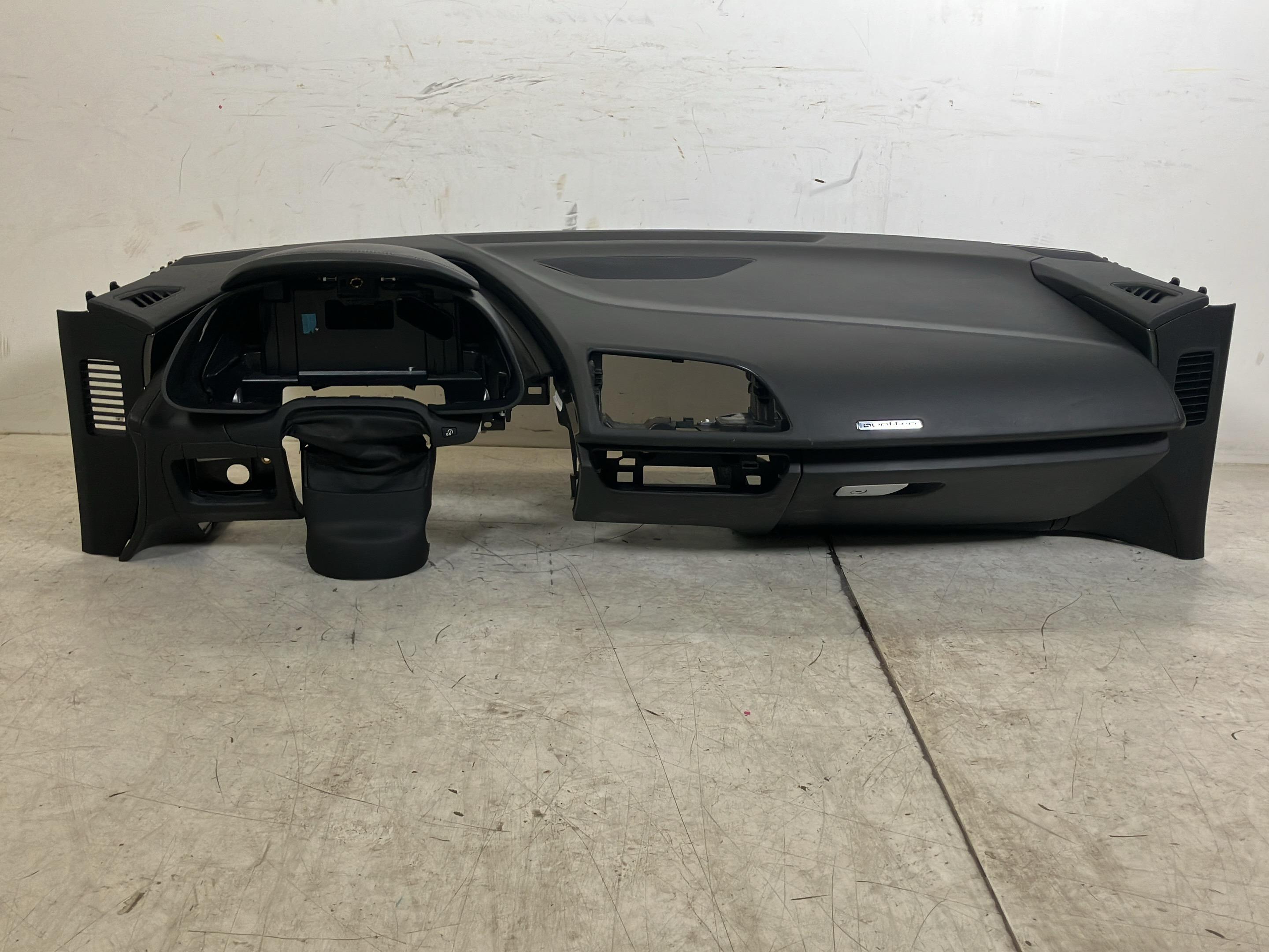 Tabloul de bord AUDI R8 Spyder (4S) 5.2 FSI quattro  397 kW  540 PS (05.2016-> )