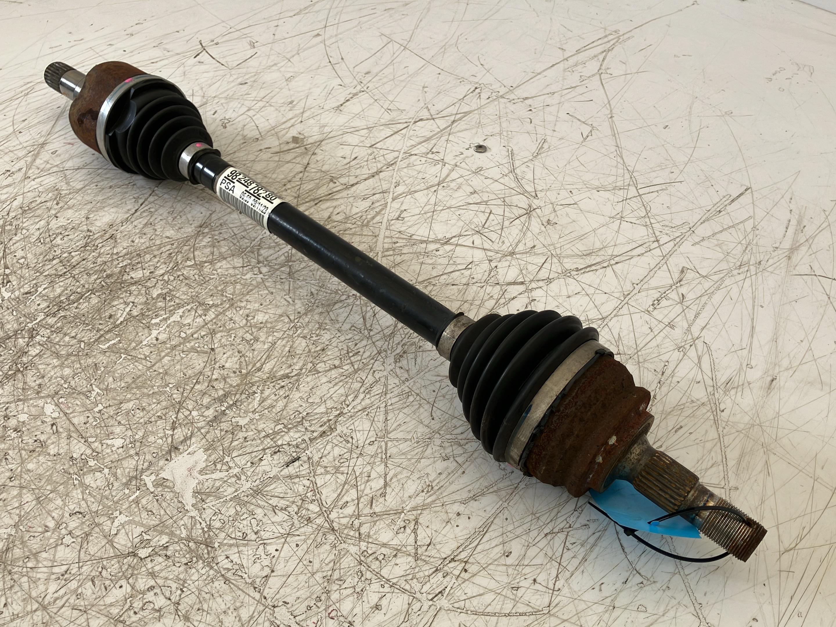 Drive shaft left front CITROEN C4 III (BA, BB, BC) 1.2 PureTech 130  96 kW  130 PS (10.2020-> )