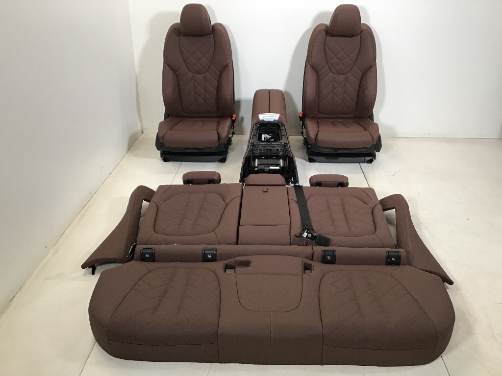 Equipement intérieur BMW X5 (G05, F95) xDrive40d Mild-Hybrid  259 kW  352 PS (06.2023-> )