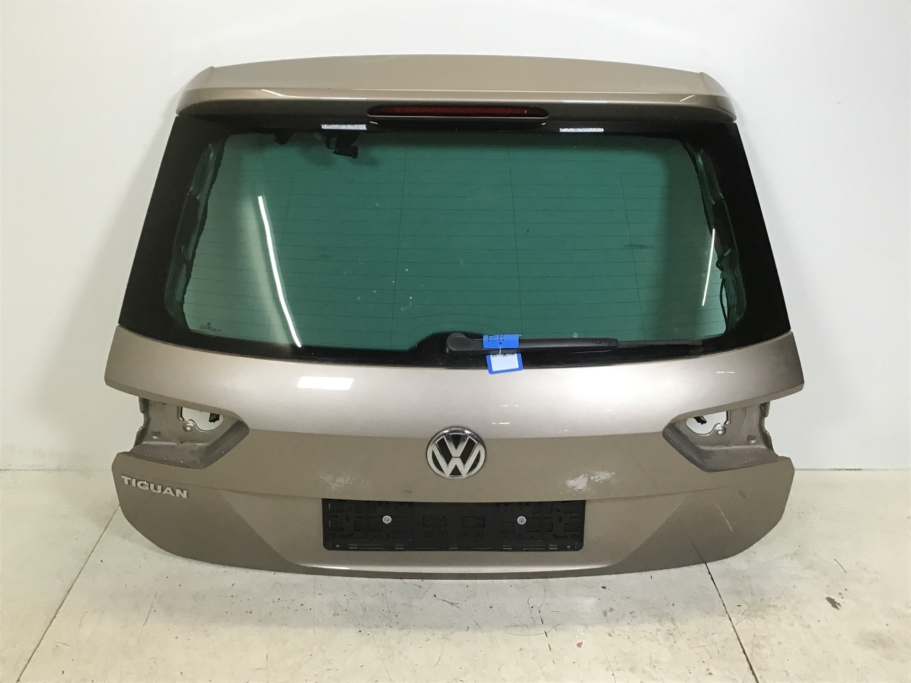 Hayon / couvercle de coffre VW Tiguan II (AD) 1.4 TSI  110 kW  150 PS (05.2016-> )