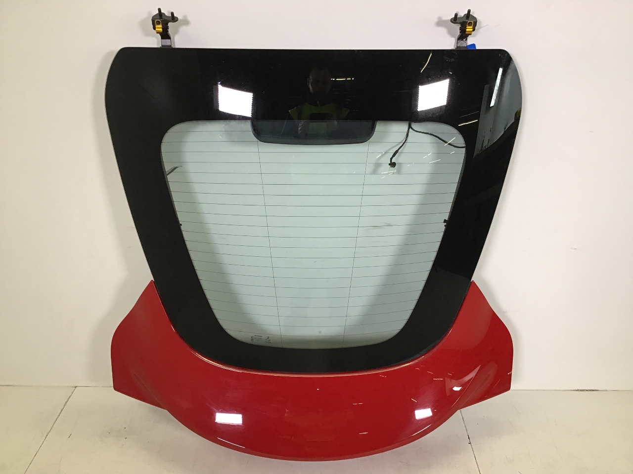 Hayon / couvercle de coffre TOYOTA Supra (DB) 3.0 GR  250 kW  340 PS (03.2019-> ) Hayon / couvercle de coffre TOYOTA Supra (DB) 3.0 GR  250 kW  340 PS (03.2019-> )