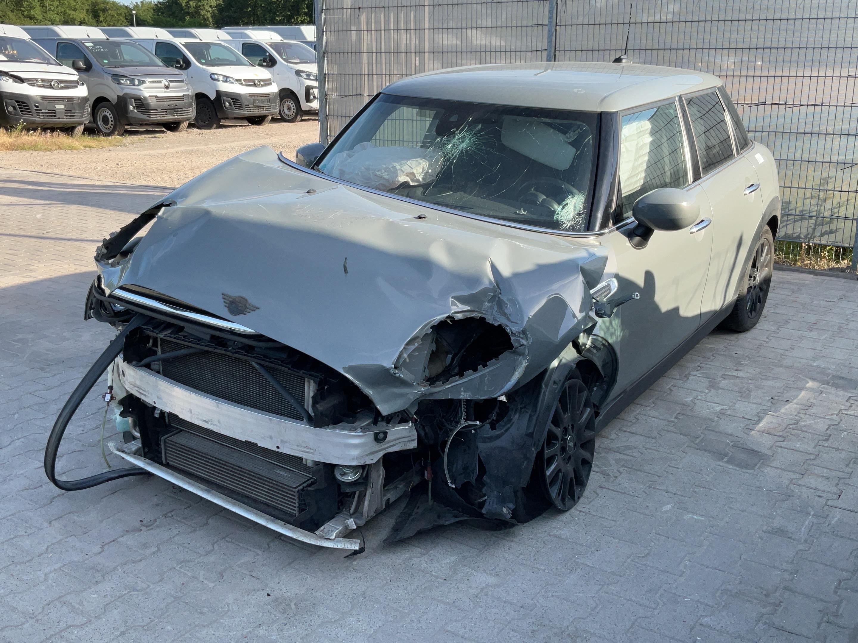 MINI Mini (F55) One