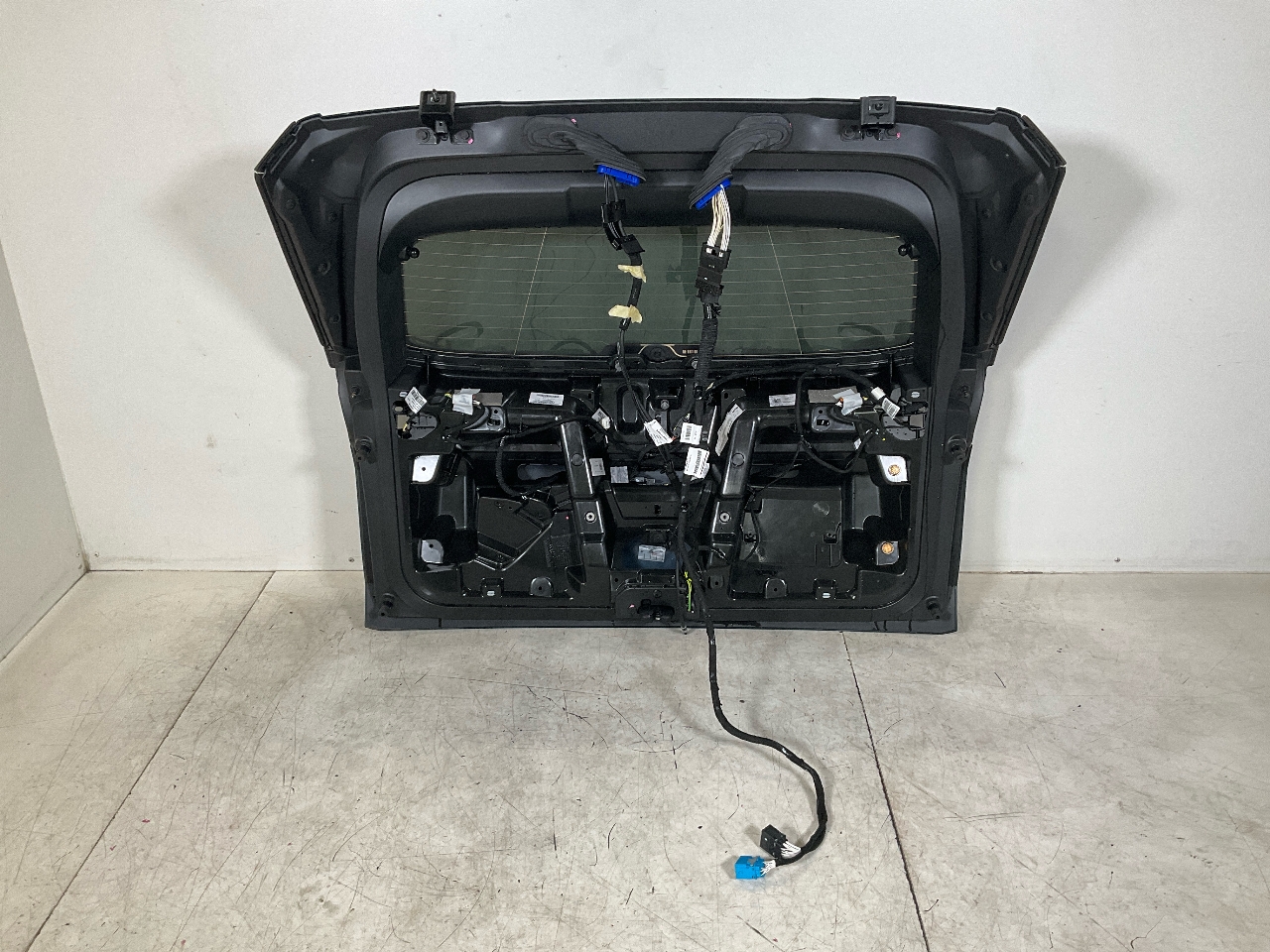 Klapa tylna / pokrywa bagażnika PEUGEOT 3008 II (MC, MR, MJ, M4) Hybrid4  147 kW  200 PS (10.2019-> )
