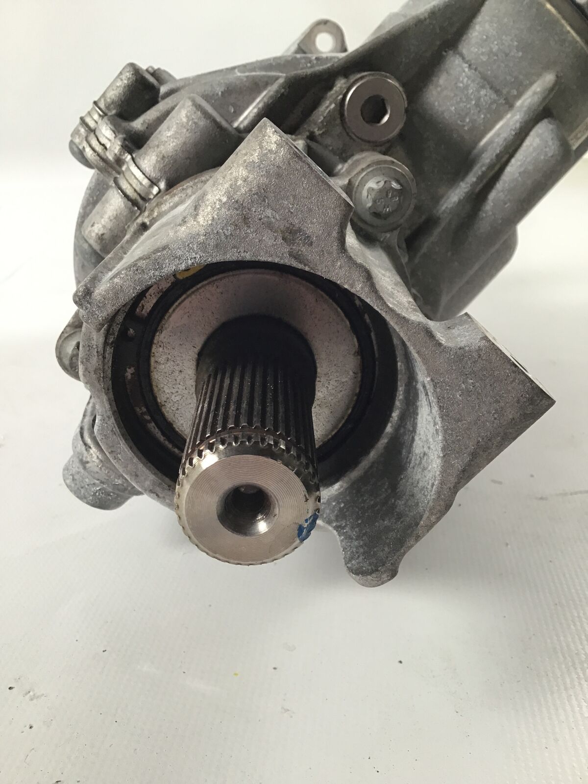 Front axle gearbox BMW 1er (F40) M 135i xDrive  225 kW  306 PS (07.2019-> )