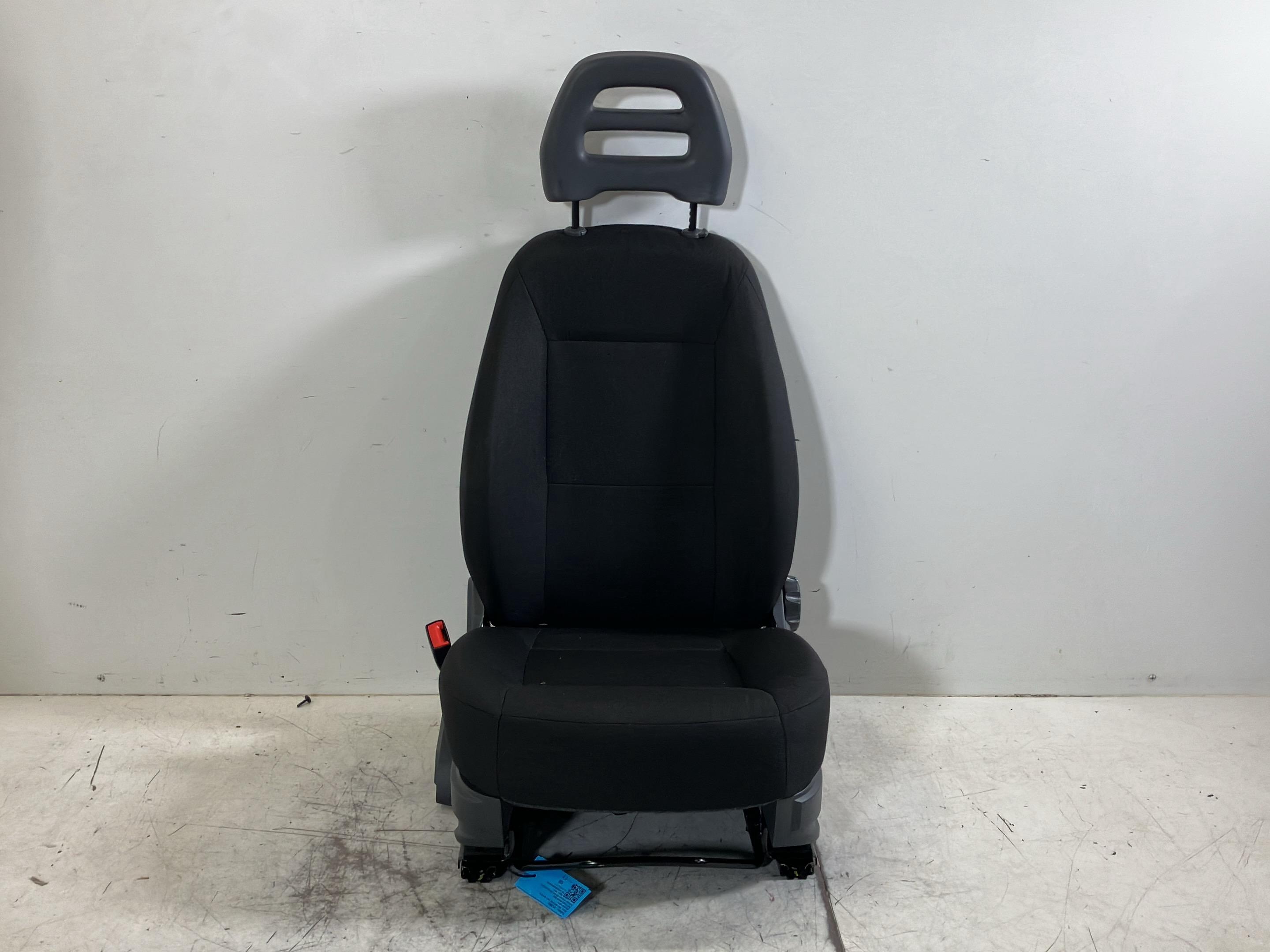 Siège avant gauche OPEL Movano C Kasten (U9) 2.2 BlueHDi 140  103 kW  140 PS (11.2023-> )
