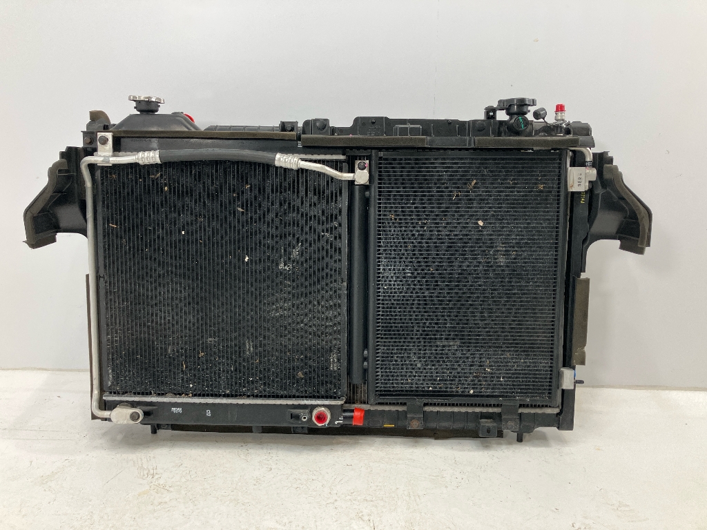 Pakiet chłodnicy bez tylnego zderzaka HYUNDAI Nexo FCEV  120 kW  163 PS (03.2018-> )