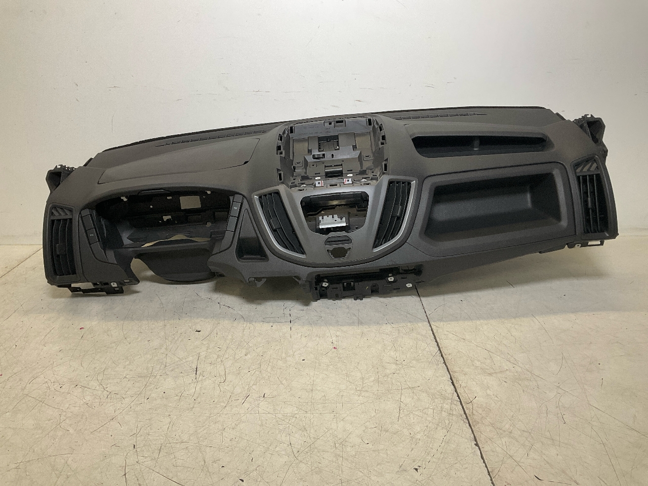 Armaturenbrett FORD Transit V363 Kasten (FCD, FDD) 2.2 TDCI RWD  92 kW  125 PS (08.2013-> )