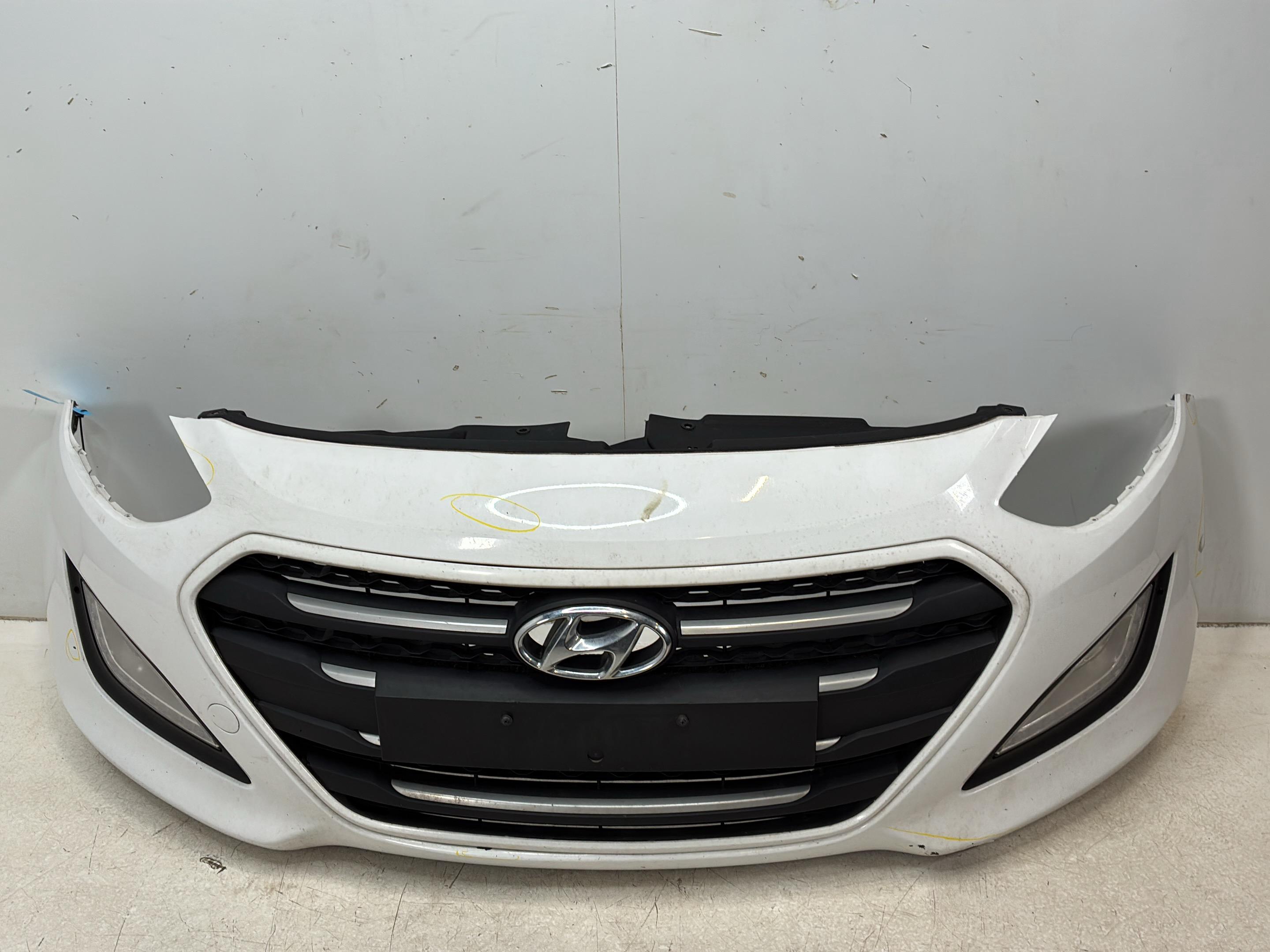 Bara de protecție față faţă HYUNDAI i30 II (GD) 1.6 CRDi  81 kW  110 PS (12.2011-12.2016)