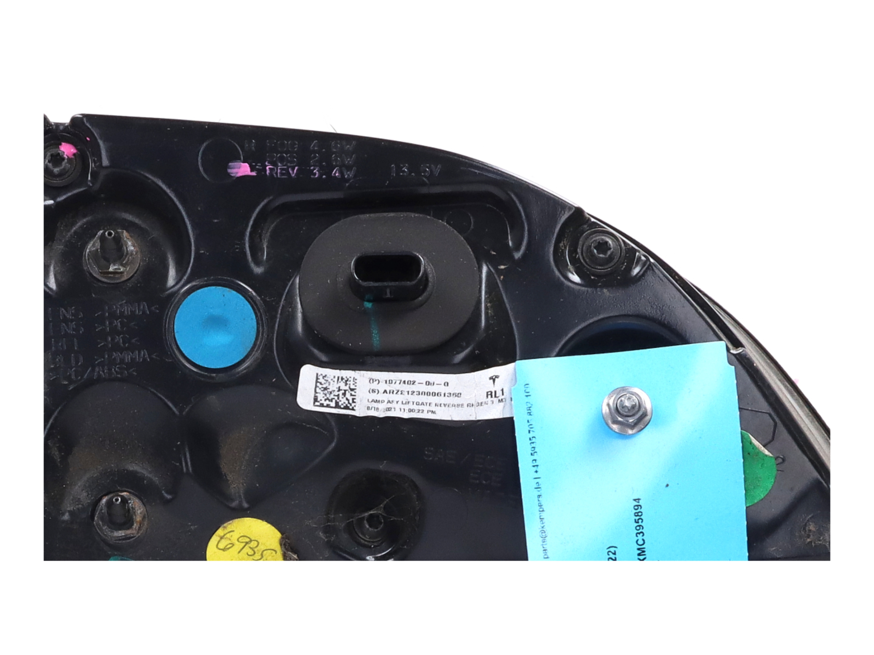 Tail-lamp inside right TESLA Model 3 (5YJ3) EV  239 kW  325 PS (12.2019-12.2022)