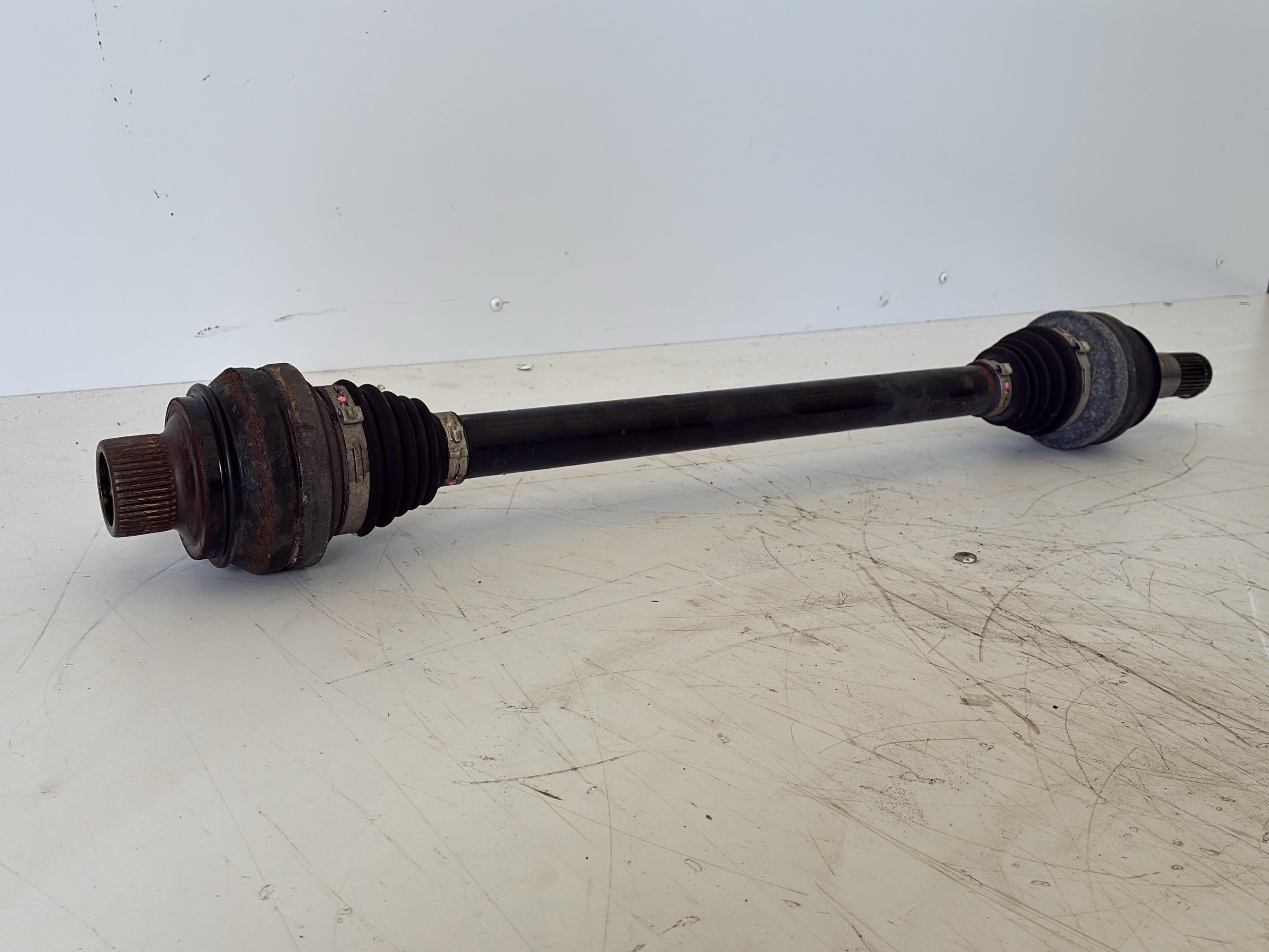 Drive shaft left rear PORSCHE Macan 1 (95B) 3.0 S Diesel  190 kW  258 PS (02.2014-> )
