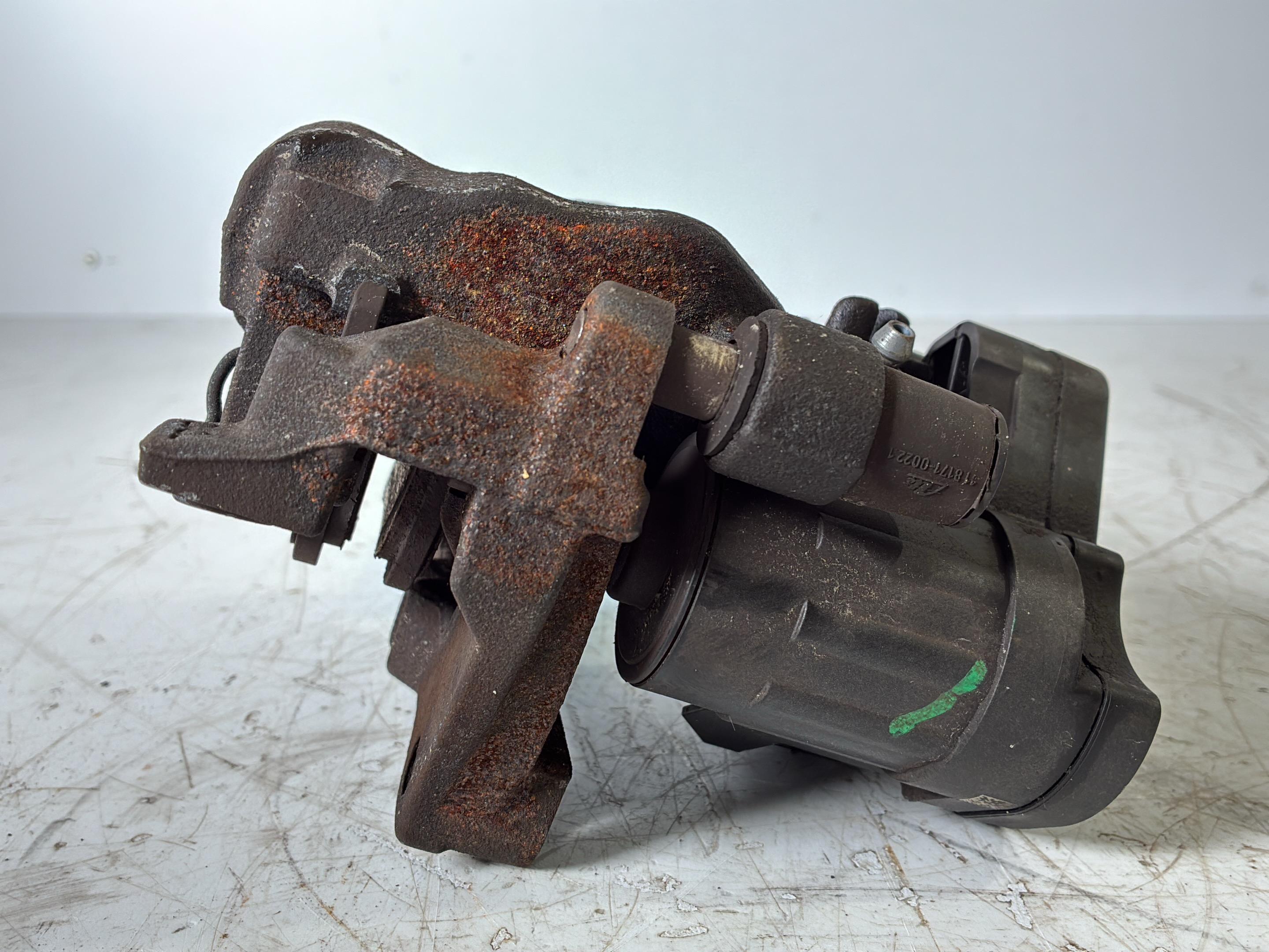 Bremssattel links hinten VW Golf VII Variant Van (BA) 1.6 TDI BlueMotion  81 kW  110 PS (05.2013-03.2017)