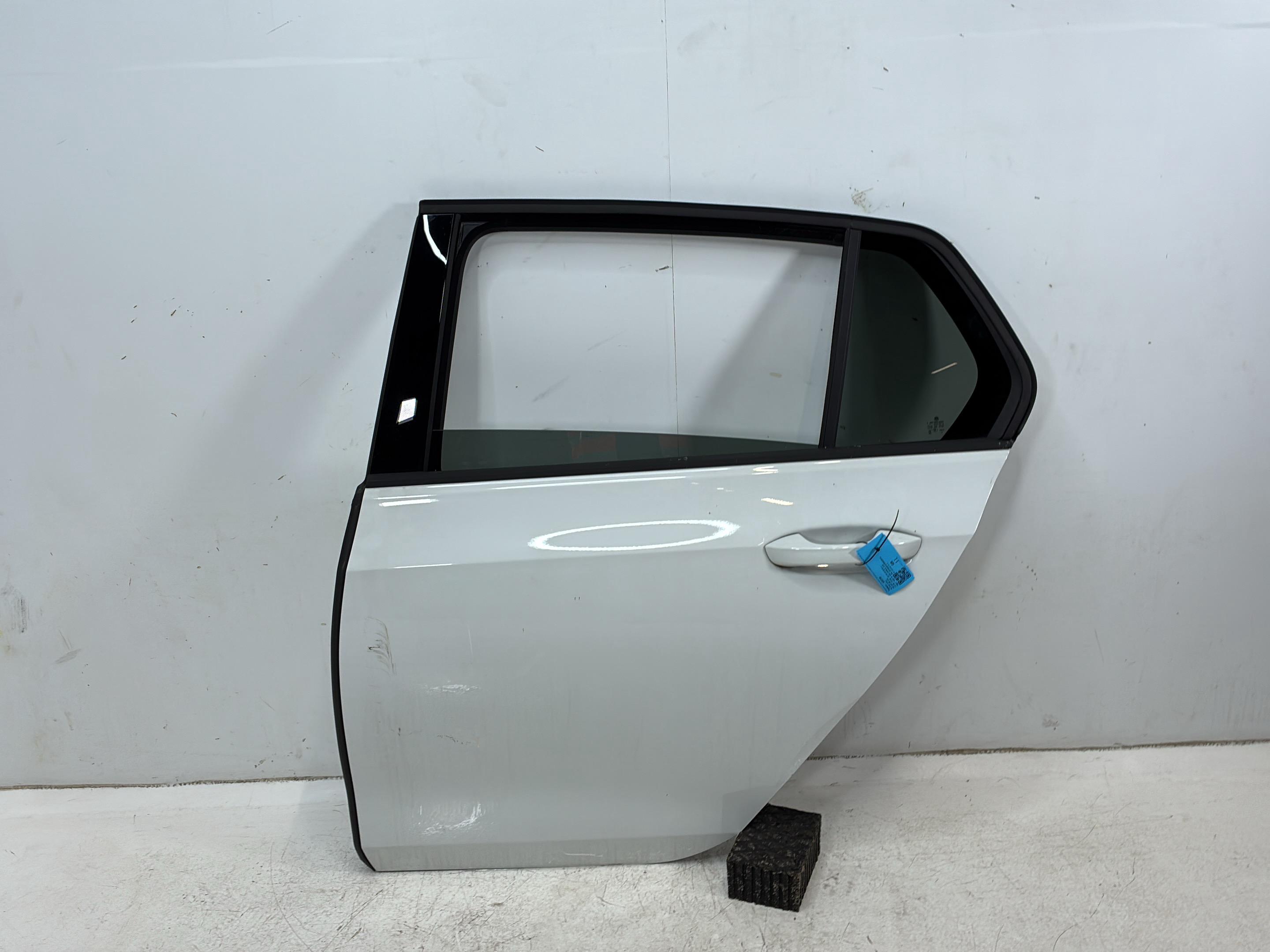 Portier linksachter VW Golf VIII (CD) 1.5 TSI  110 kW  150 PS (07.2019-> )