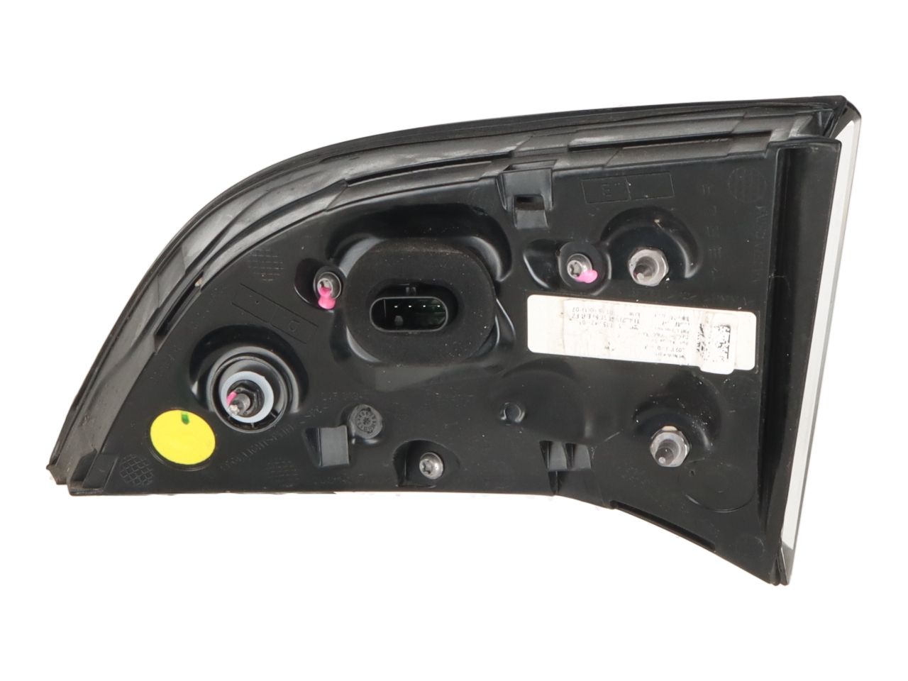 Tail-lamp inside left TESLA Model Y (5YJY) EV Allrad  378 kW  514 PS (09.2021-> )