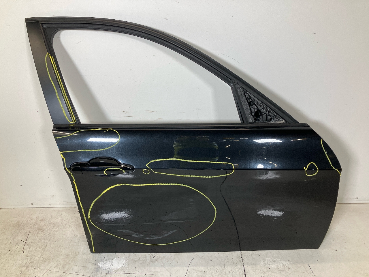 Porte avant droit BMW 3er Touring (E91) 318d  105 kW  143 PS (09.2007-06.2012)