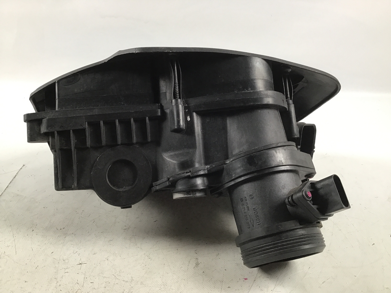 Housing air filter BENTLEY Continental Coupe (3W) 6.0  412 kW  560 PS (06.2003-12.2011) Housing air filter BENTLEY Continental Coupe (3W) 6.0  412 kW  560 PS (06.2003-12.2011)