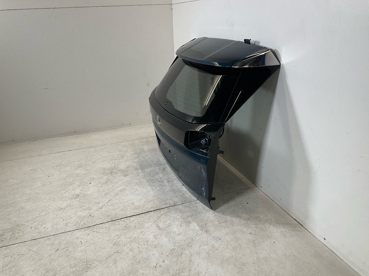 Klapa tylna / pokrywa bagażnika PEUGEOT 3008 II (MC, MR, MJ, M4) Hybrid4  147 kW  200 PS (10.2019-> )