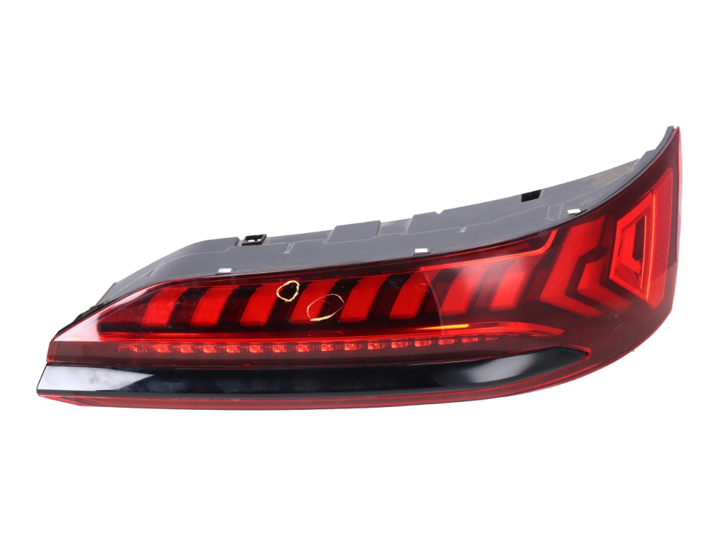 Feu arrière droite AUDI Q7 (4M) 45 TDI Mild Hybrid quattro  170 kW  231 PS (07.2018-> )